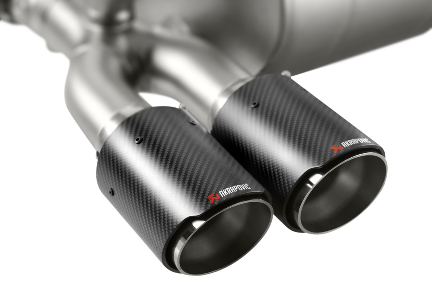 BMW m8 Akrapovic