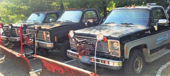 Trucks With Plows
