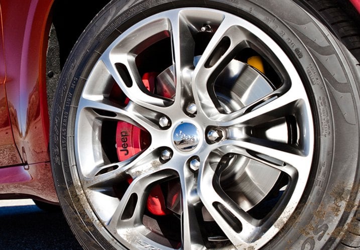 Jeep Grand Cherokee With MGP Caliper Covers