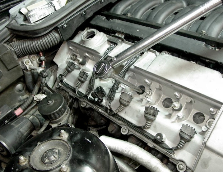 Spark Plugs Replacement