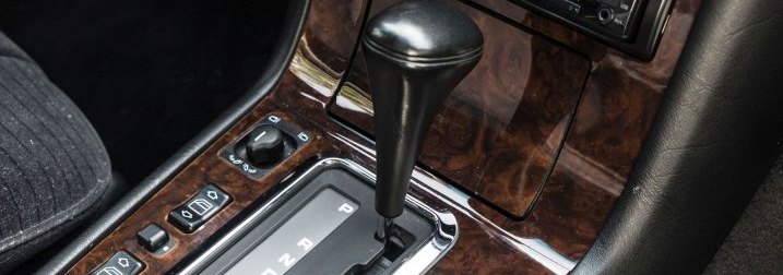 Shift Knobs Covered With Real Wood Grains