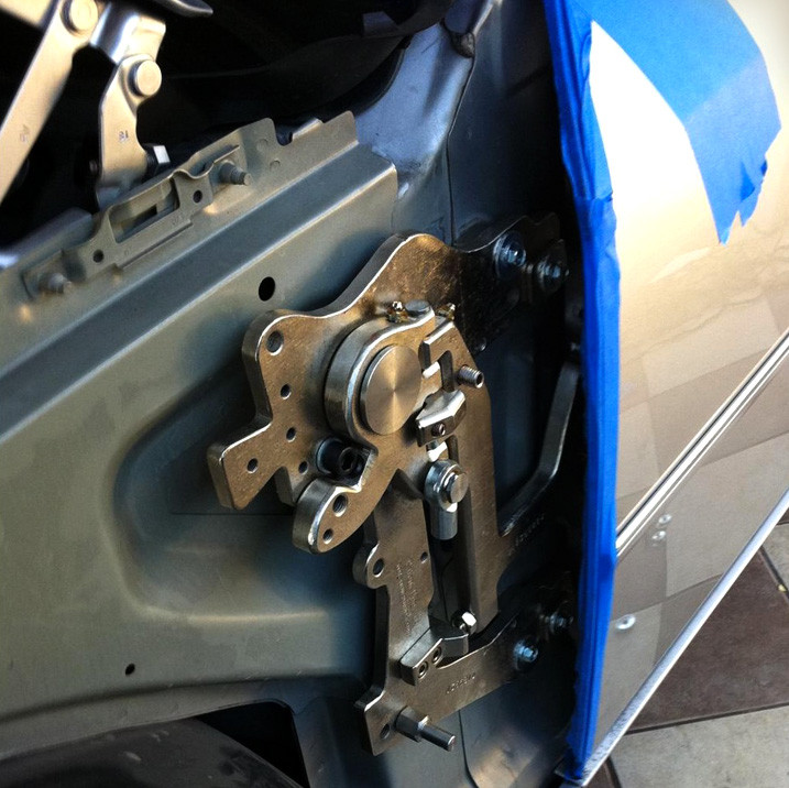 Scissor Type Hinge