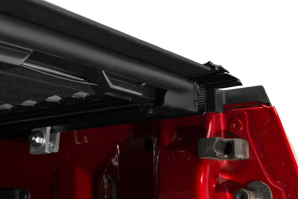 Bak Chevy Silverado 1500 2019 Revolver X4 Hard Rolling Tonneau Cover