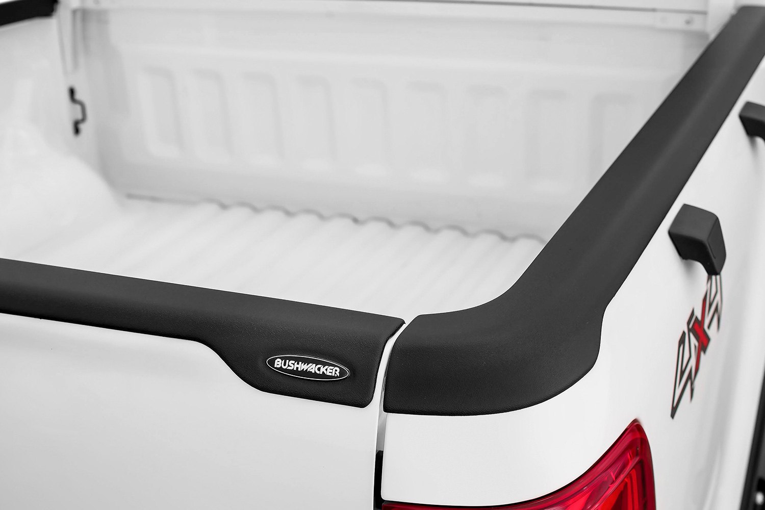 Bushwacker® 28511 Ultimate Smoothback Bed Rail Caps