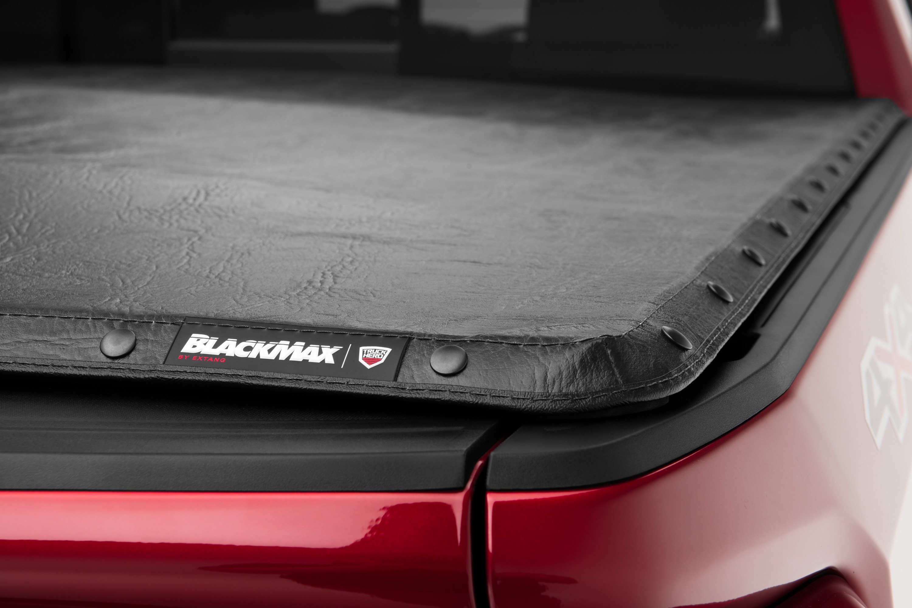 Extang Blackmax Snap Tonneau Cover