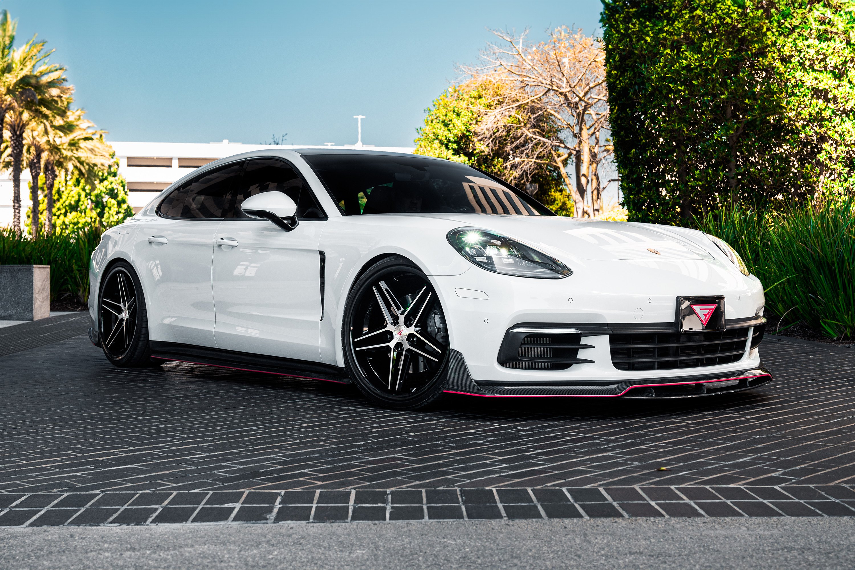 FERRADA® CM1 Wheels - Black with Machined Face with Chrome FERRADA® CM1 Wheels - Black with Machined Face with Chrome
