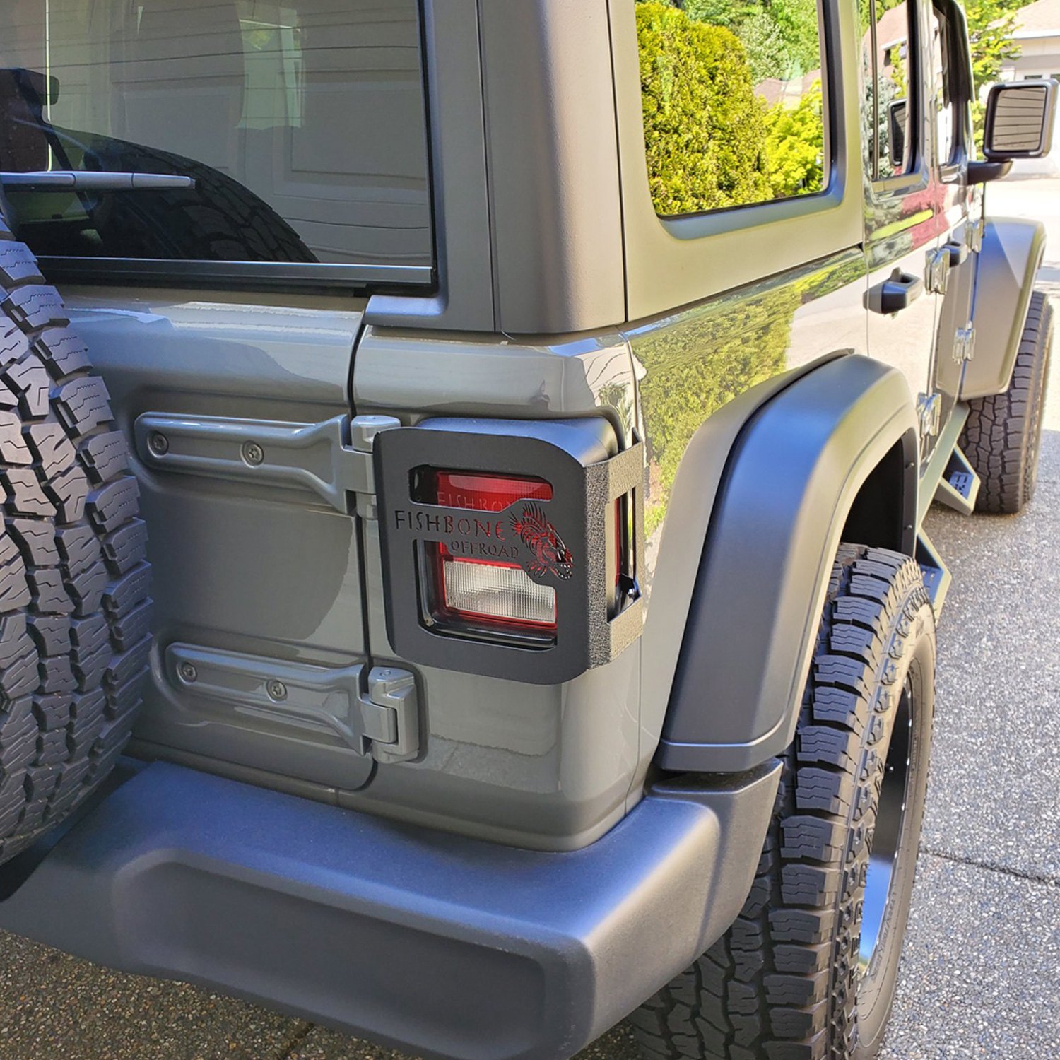 Fishbone Offroad® FB21119 Black Tail Light Guards