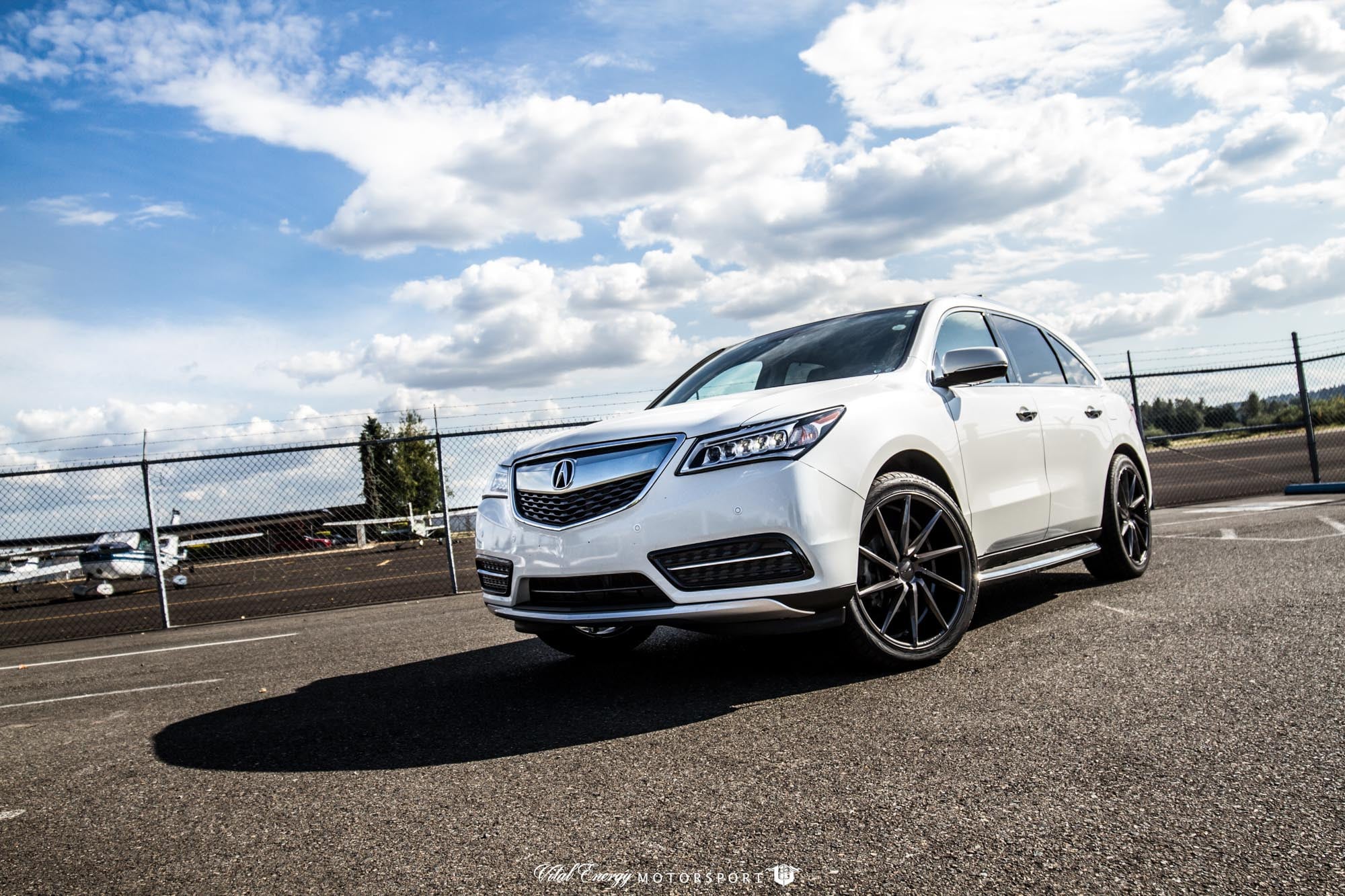 Custom Vossen Rims on White Acura MDX - Photo by Vossen