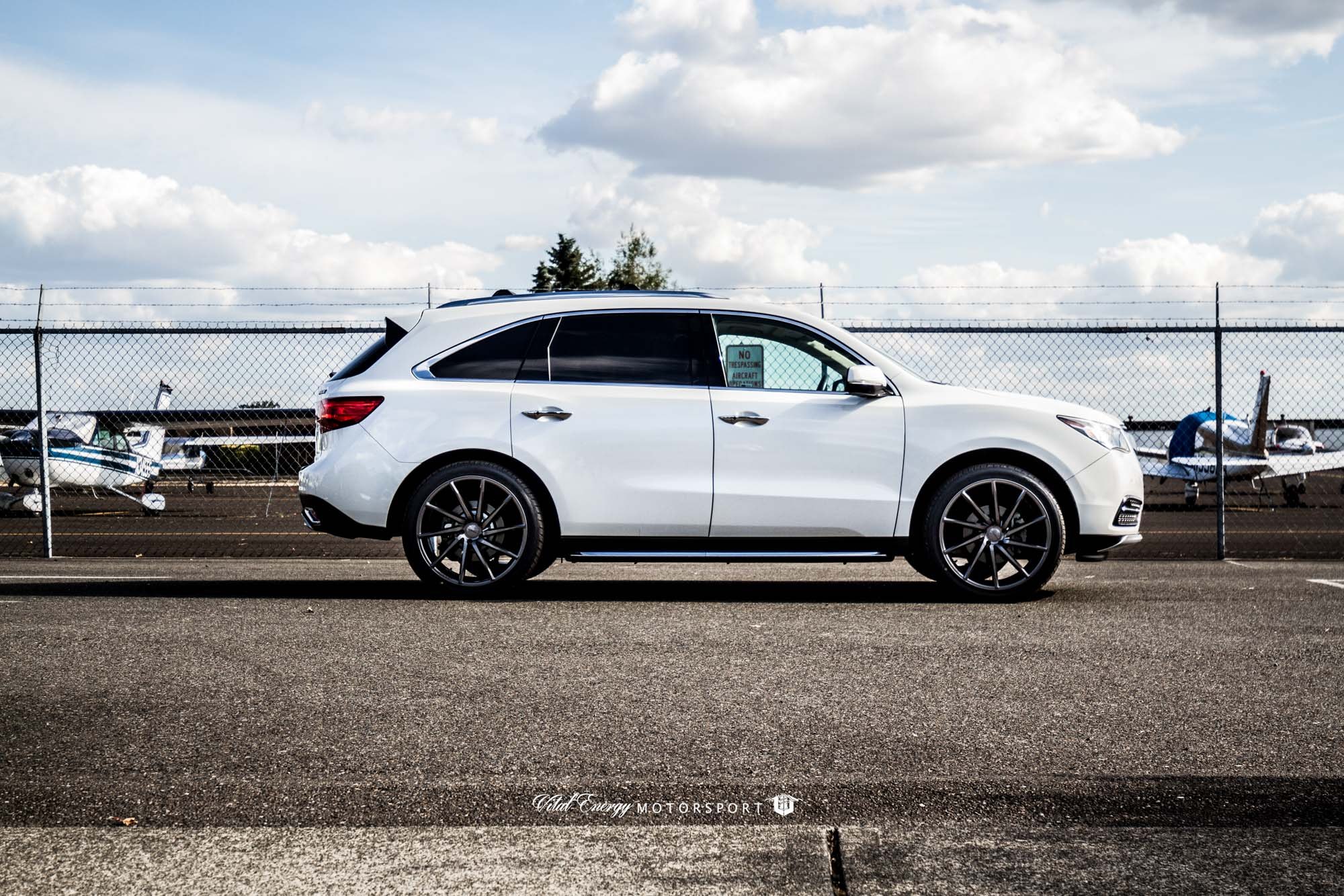 Какие диски ставить. Acura MDX Vossen. Acura MDX 2014 Vossen. Acura MDX диски r22. Acura MDX 2014 r20.