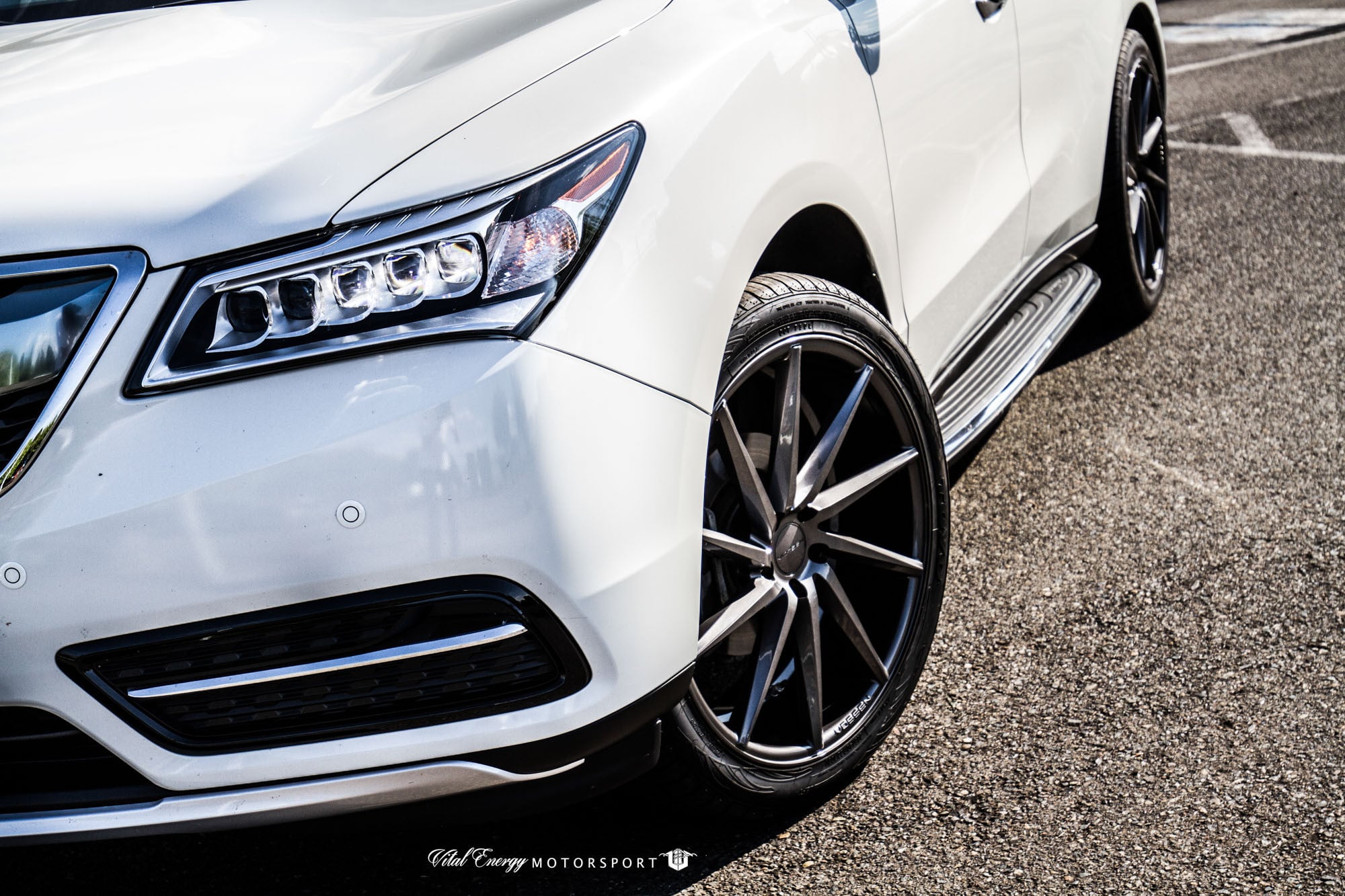 Gloss Forged Vossen Wheels on Acura MDX - Photo by Vossen