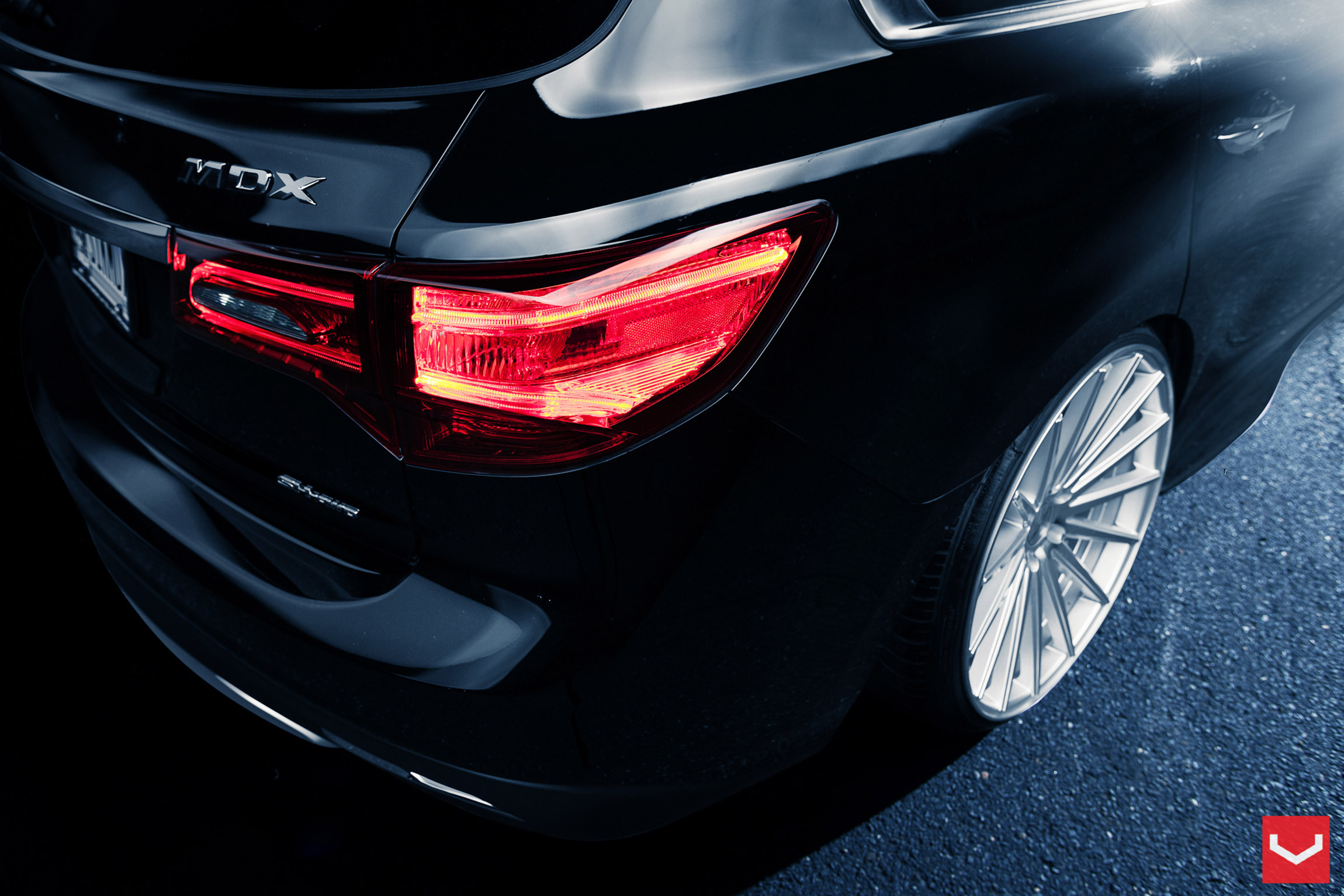 Aftermarket Taillights on Acura MDX - Photo by Vossen
