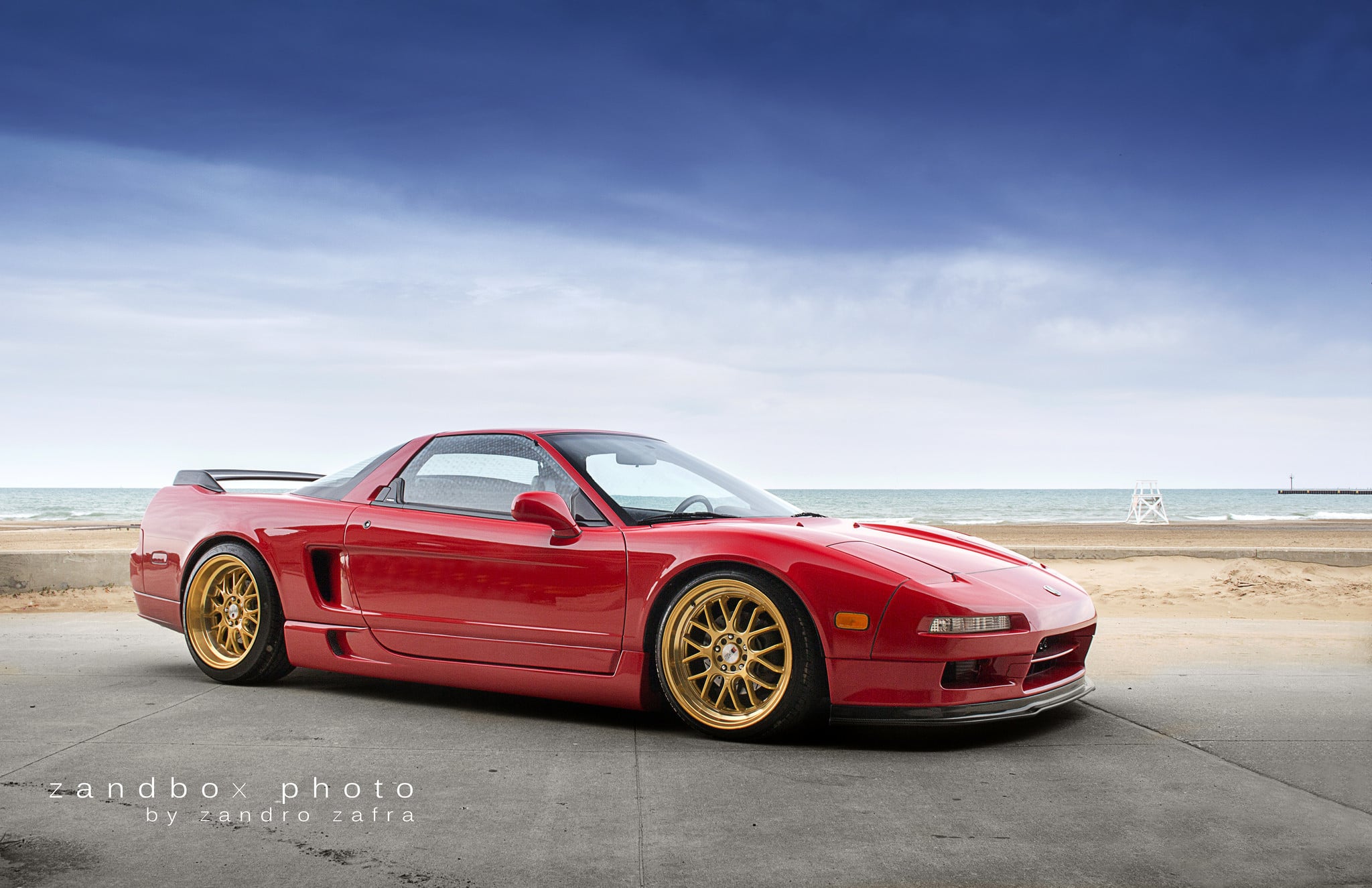 Custom Gold Wheels on Red Acura NSX - Photo by zandbox