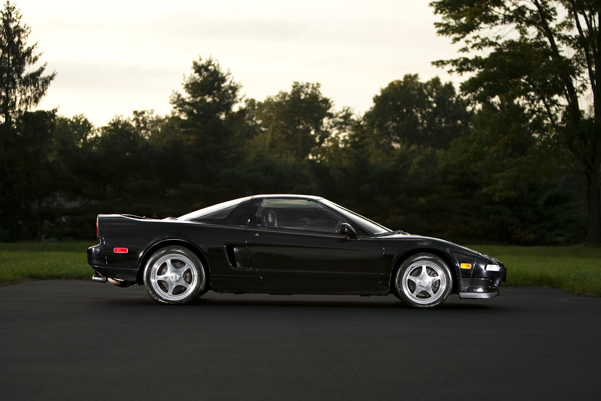 Custom Black Acura NSX with Chrome Wheels - Photo by dan kinzie