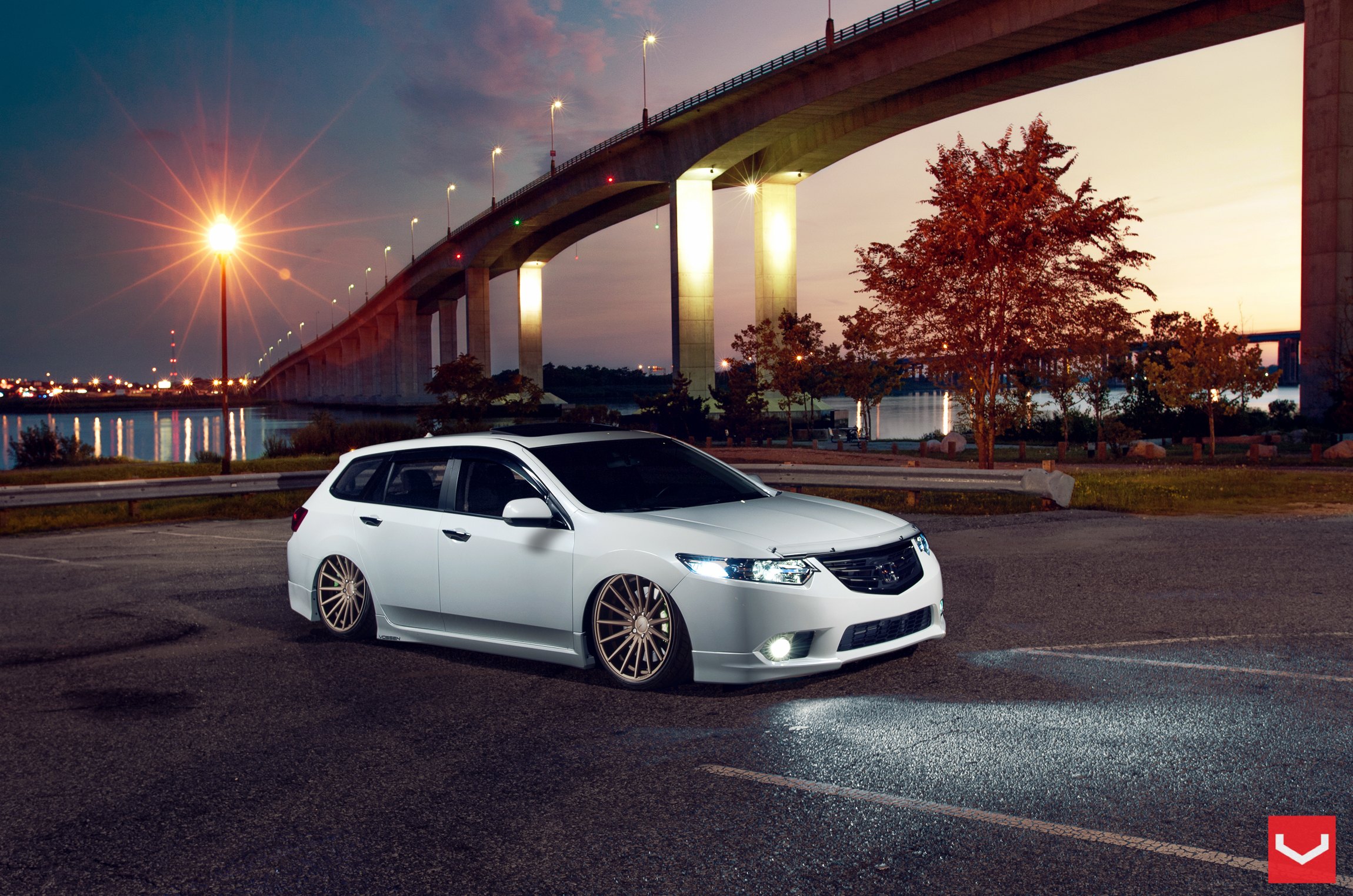Acura TSX with Aftermarket Side Skirts - Photo by Vossen.