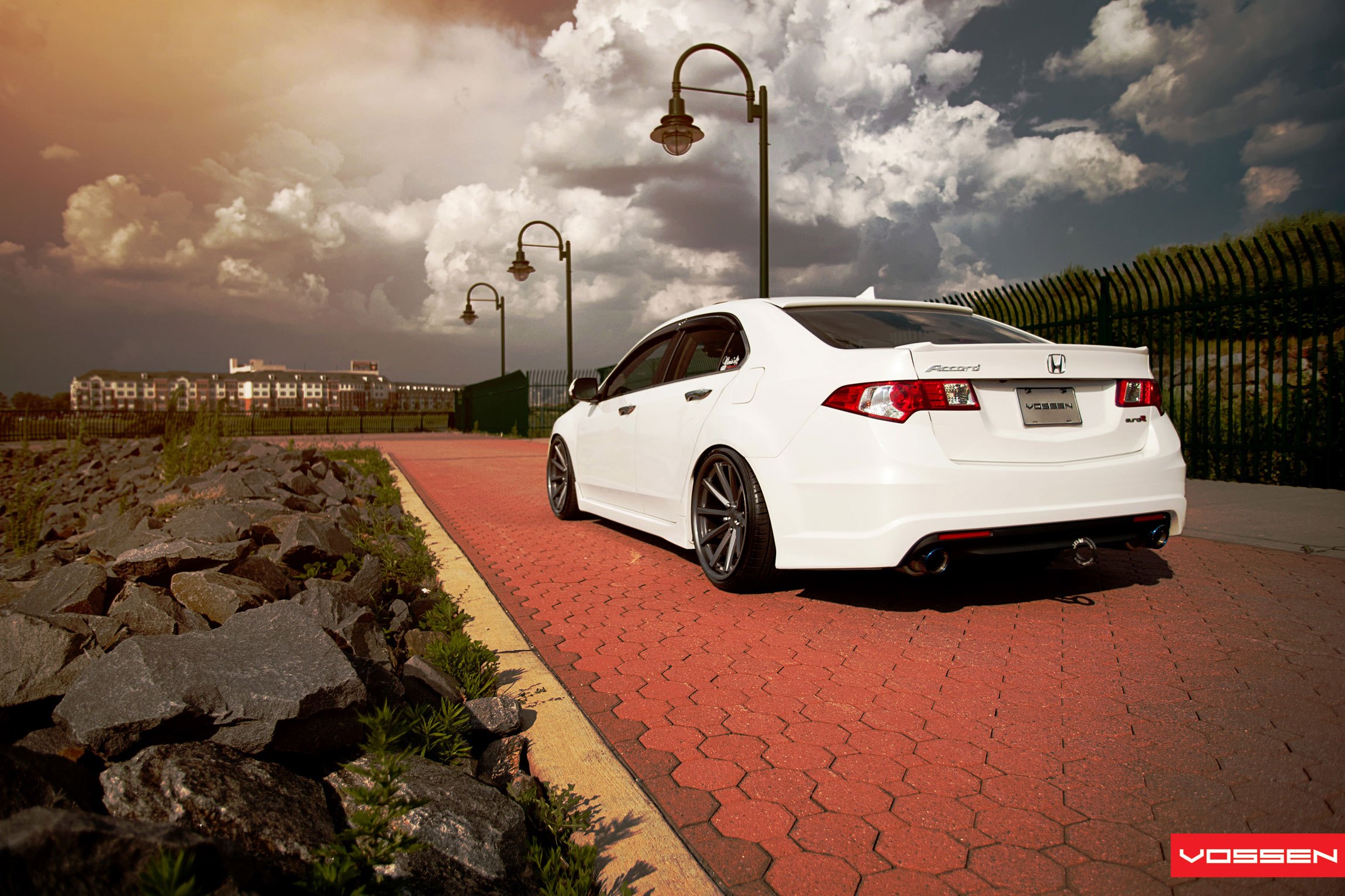 Honda Accord White Wheels