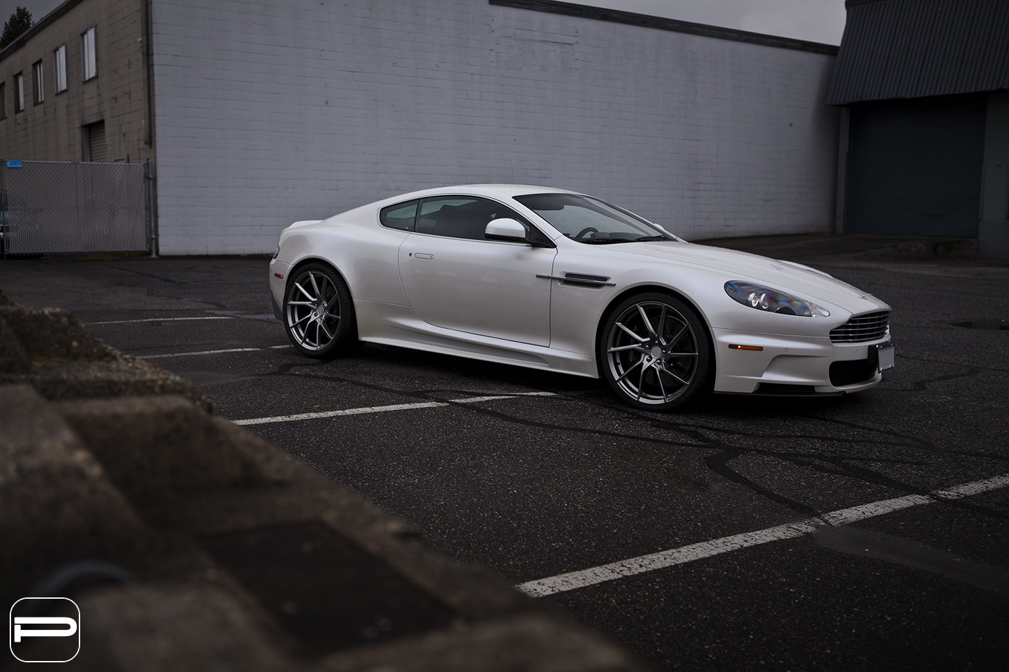Anthracite PUR Wheels on White Aston Martin DBS - Photo by PUR Wheels