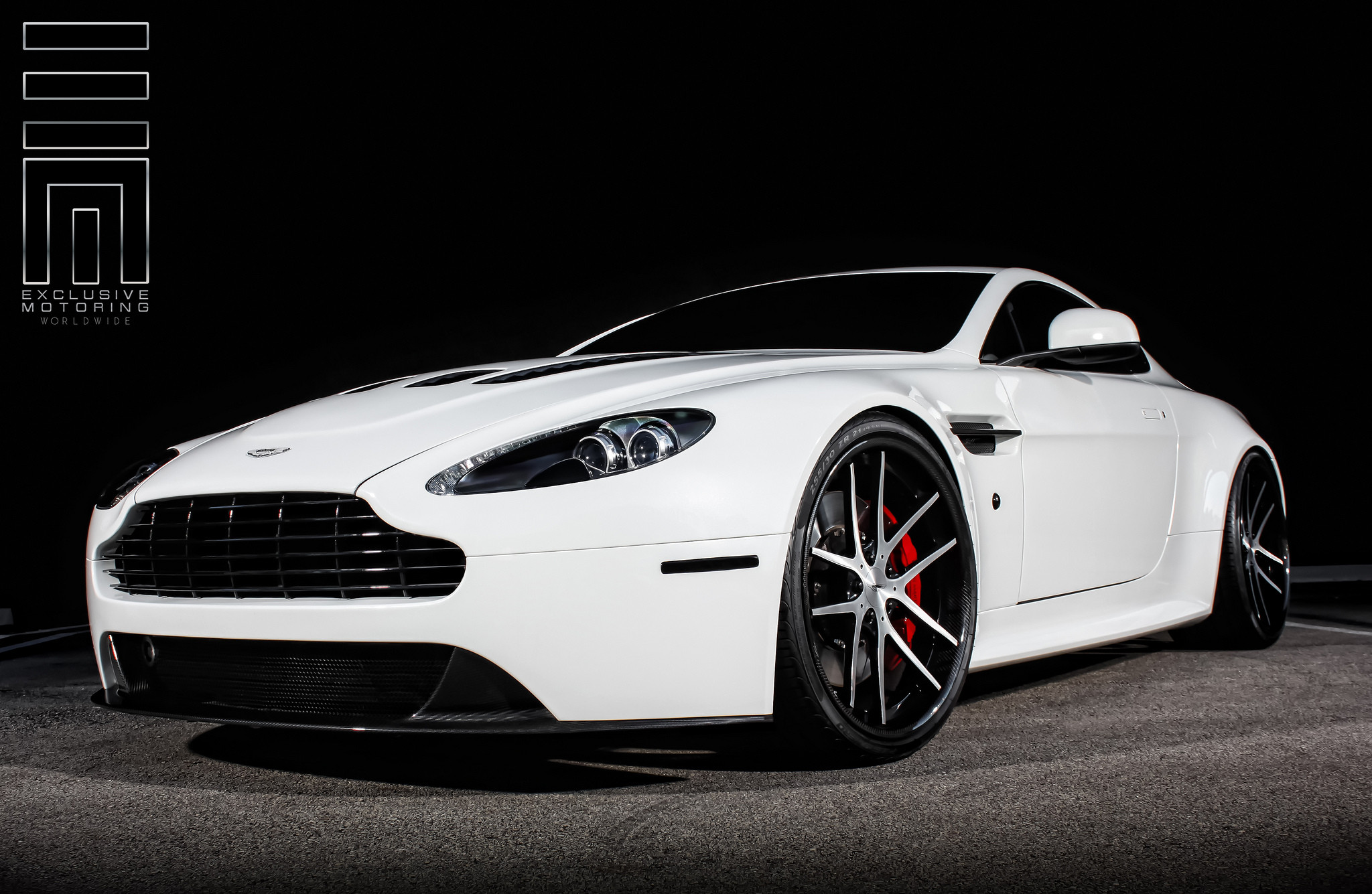 Aston Martin Vantage - Photo by Exclusive Motoring