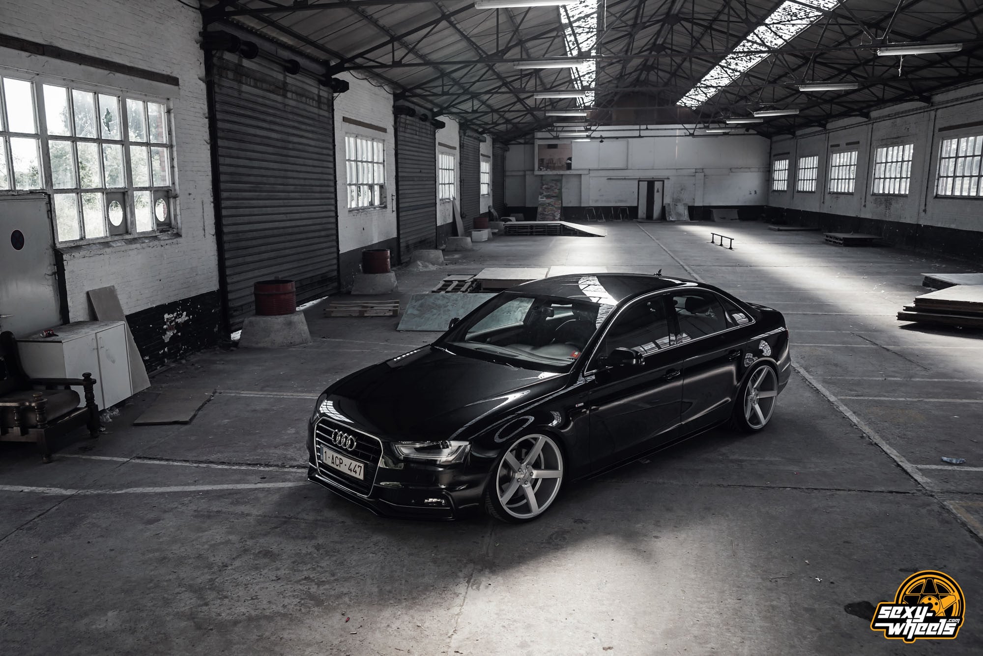 CV3R Custom Vossen Wheels on Audi A4 - Photo by Vossen