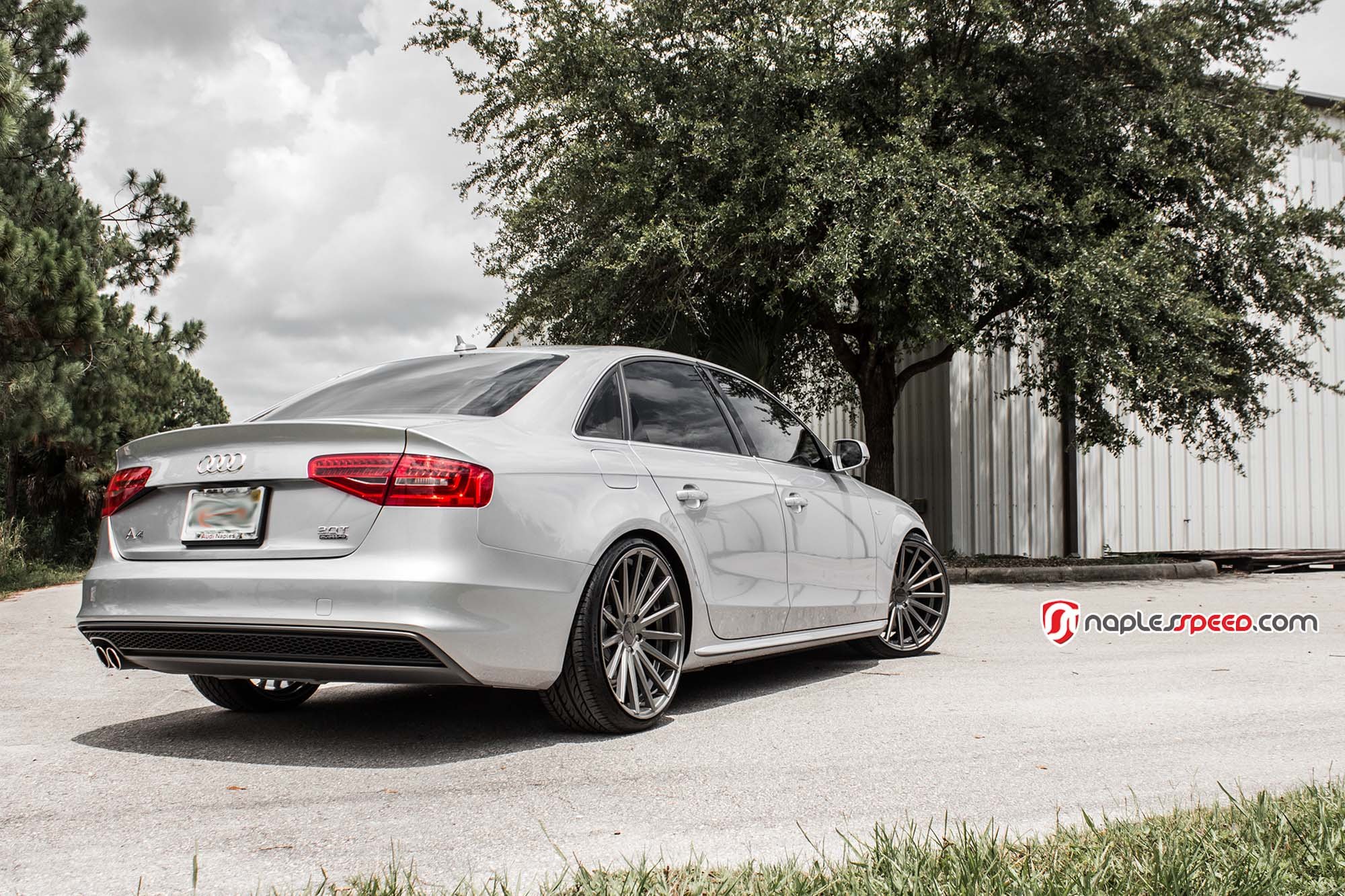 M2 silver. Vfs2 Audi a4. Диски VFS Audi a4. Audi a4 r19. Vossen vfs2 r19.