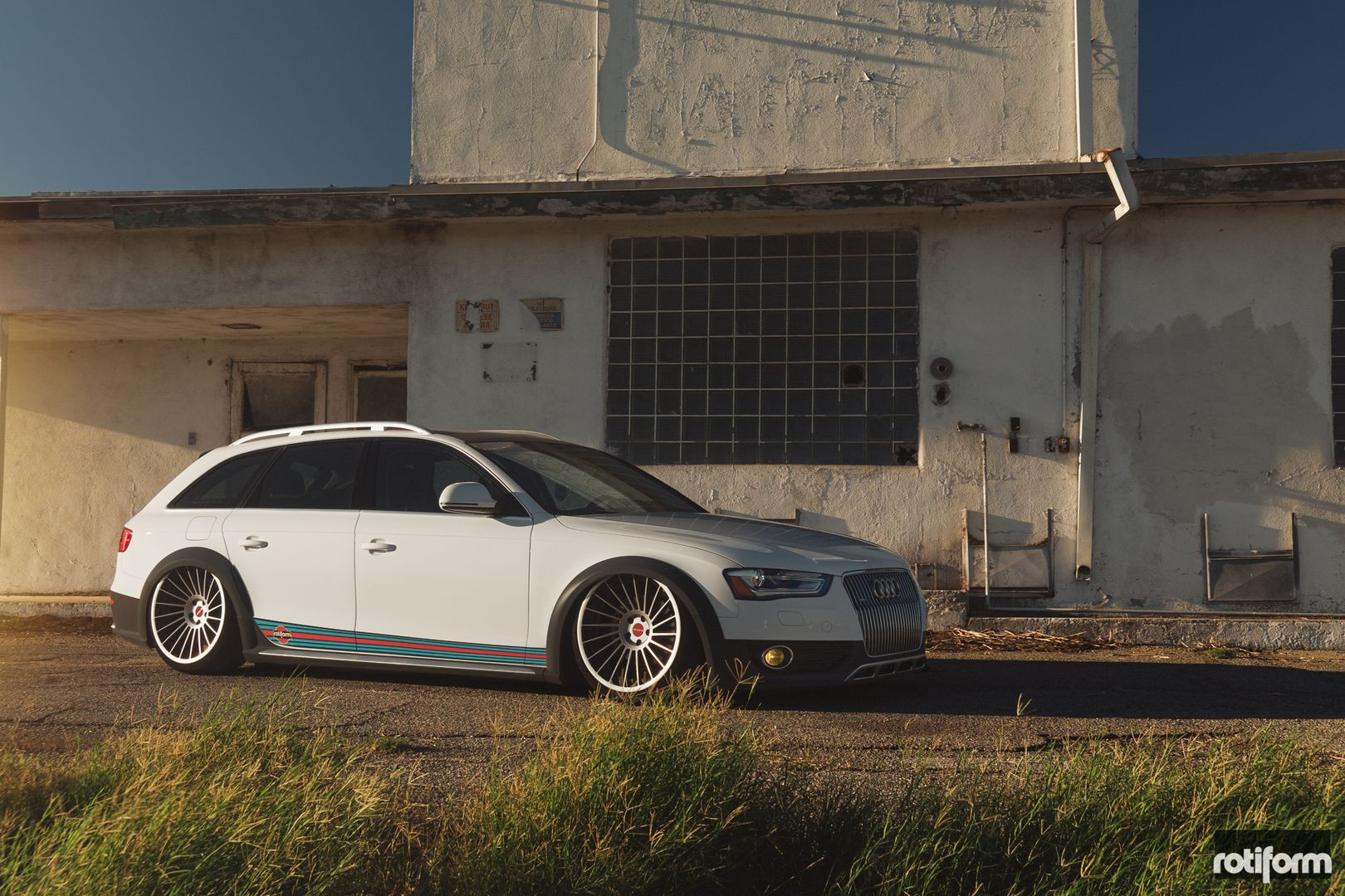Base Rack System on White Audi A4 - Photo by Rotiform
