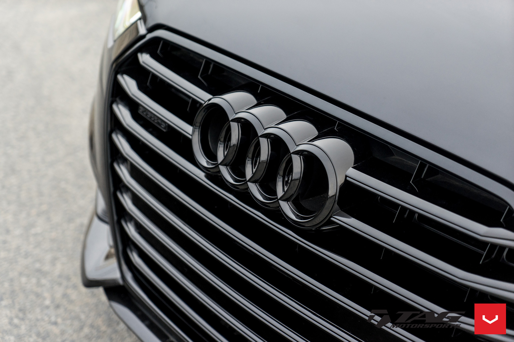 Black Audi Logo - Photo by Vossen