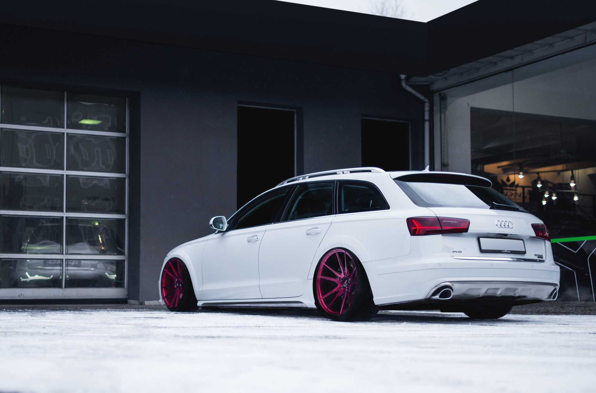 Aftermarket Rear Diffuser on White Audi A6 - Photo by JR Wheels