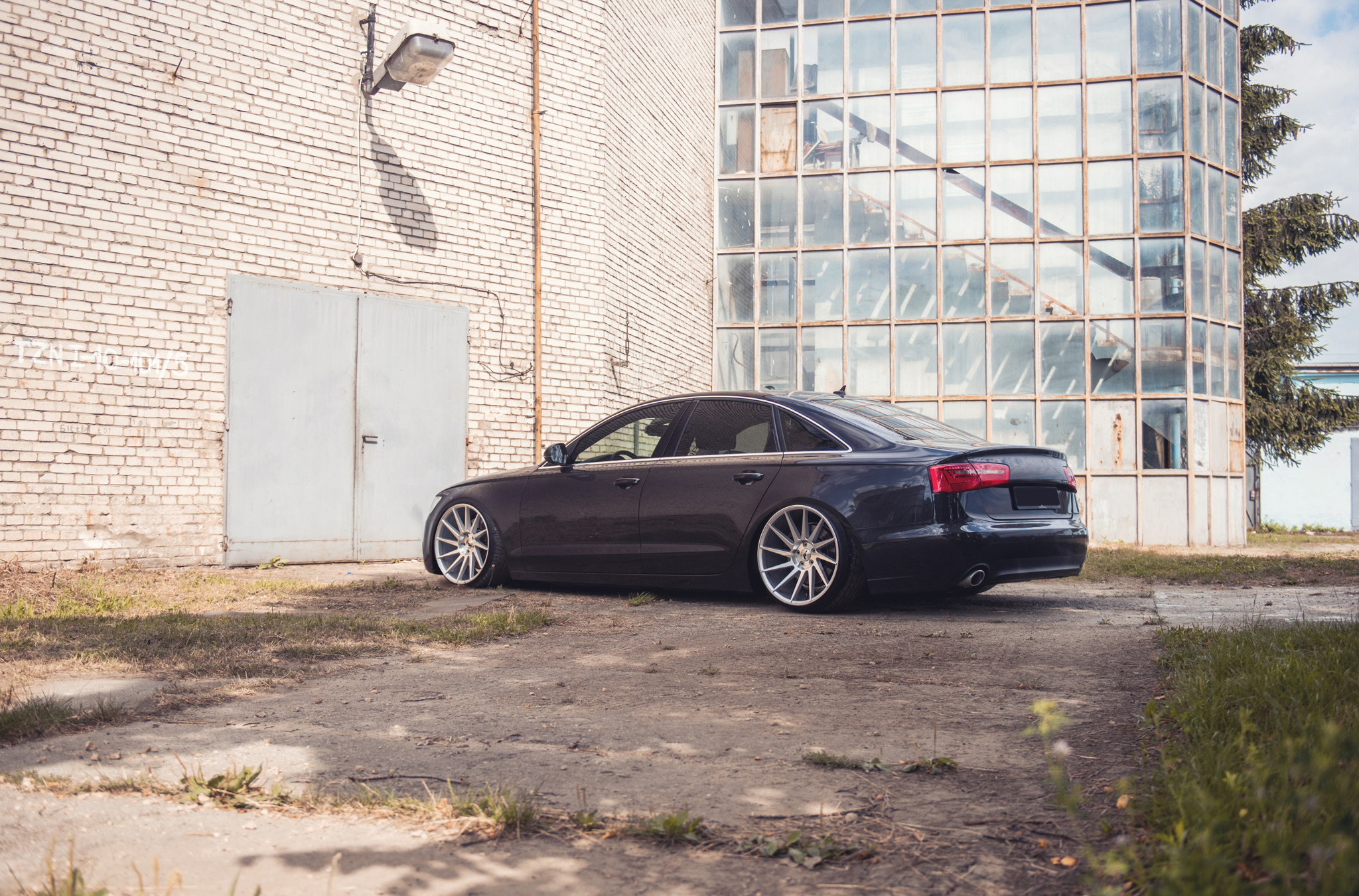 Aftermarket LED Taillights on Black Audi A6 - Photo by JR Wheels