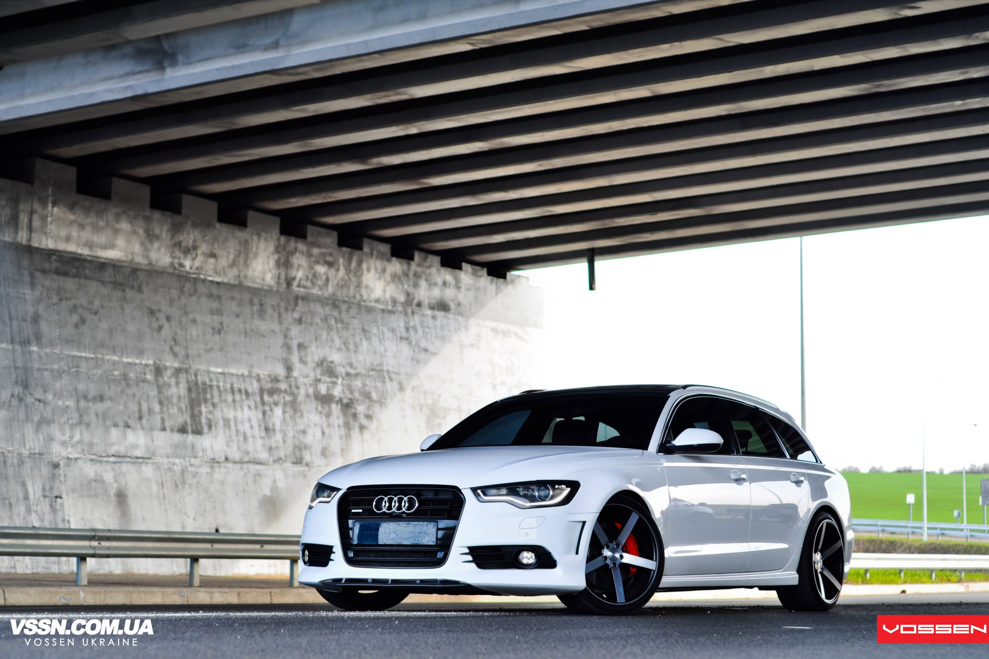 Custom White Audi A6 - Photo by Vossen