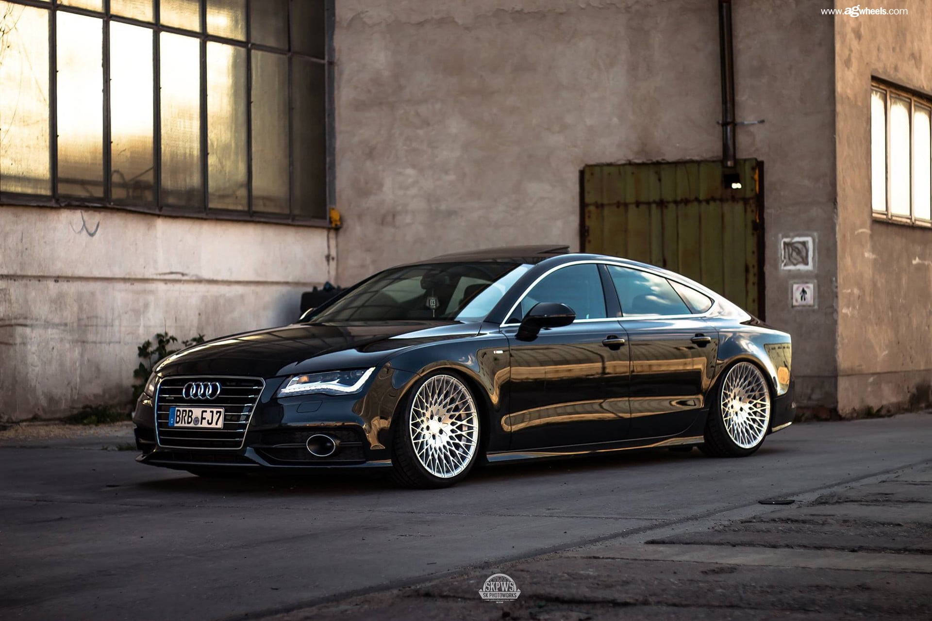Audi A7 With Lowered Suspension - Photo by Avant Garde