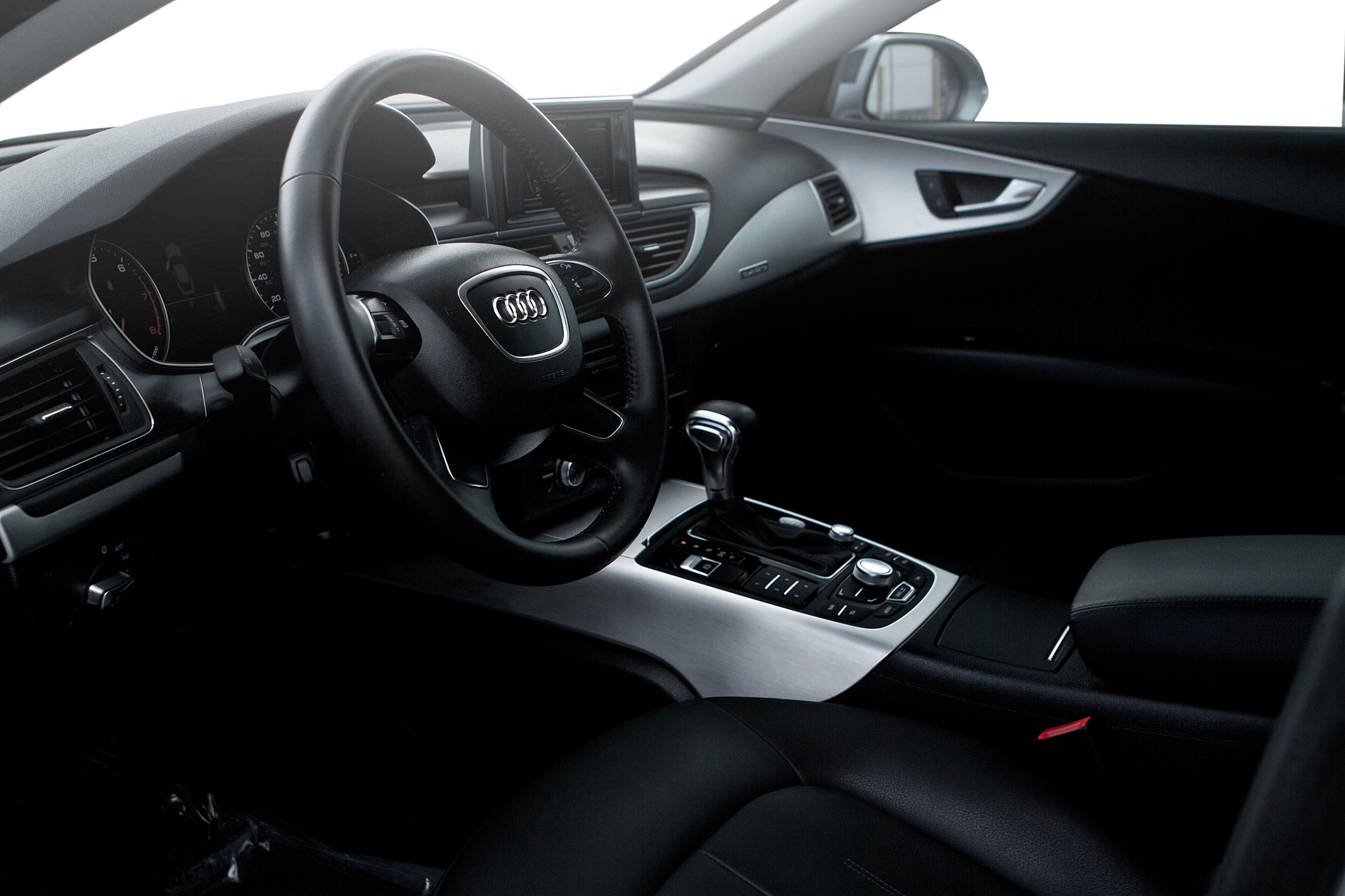 Aftermarket Steering Wheels in Audi A7 - Photo by Vossen
