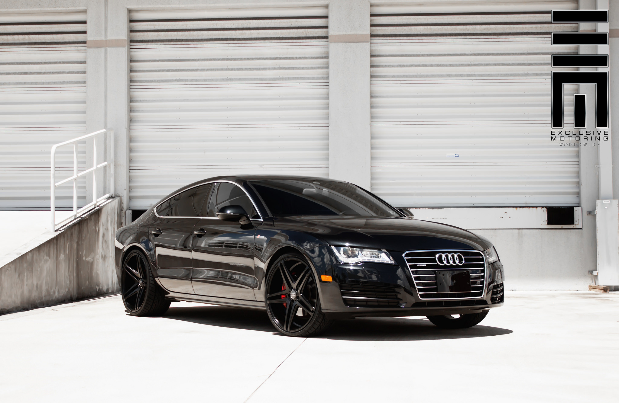 XO Luxury Caracas Rims in Black FInish - Photo by XO Luxury