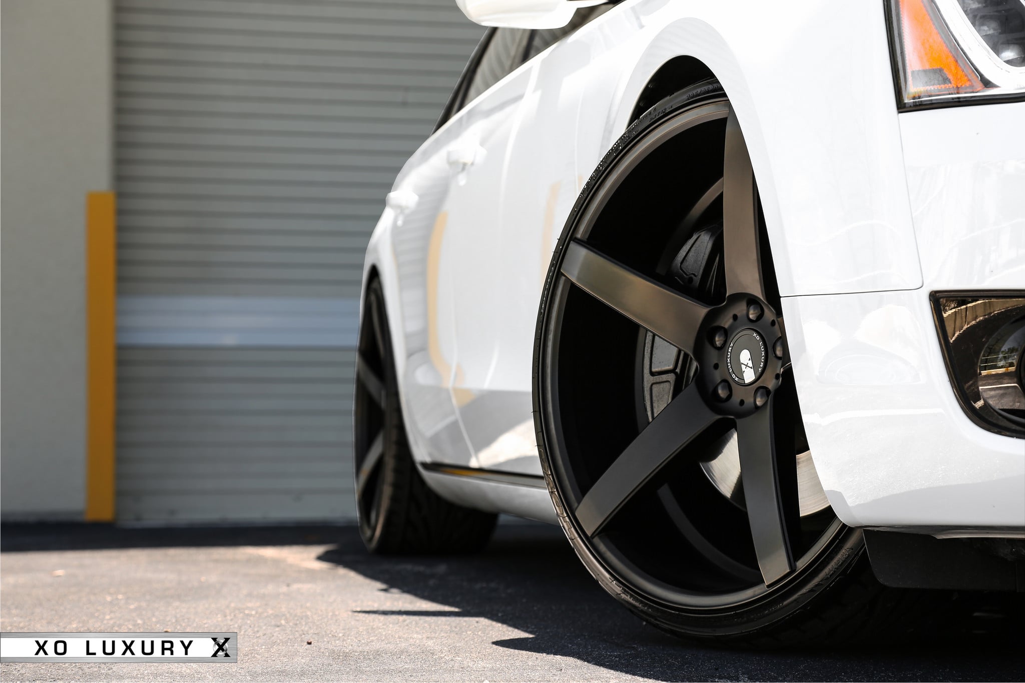 Black XO Luxury Rims - Photo by XO Luxury