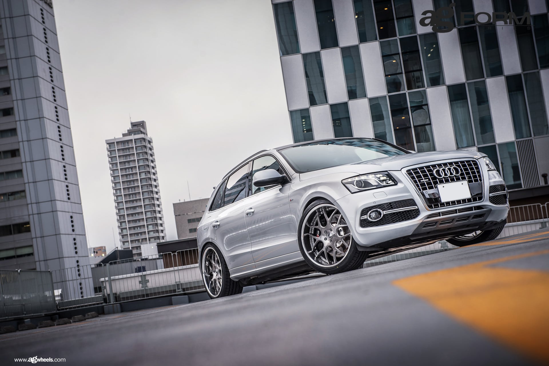 A Crossover with a Perfect Stance - Audi Q5 - Photo by Avant Garde