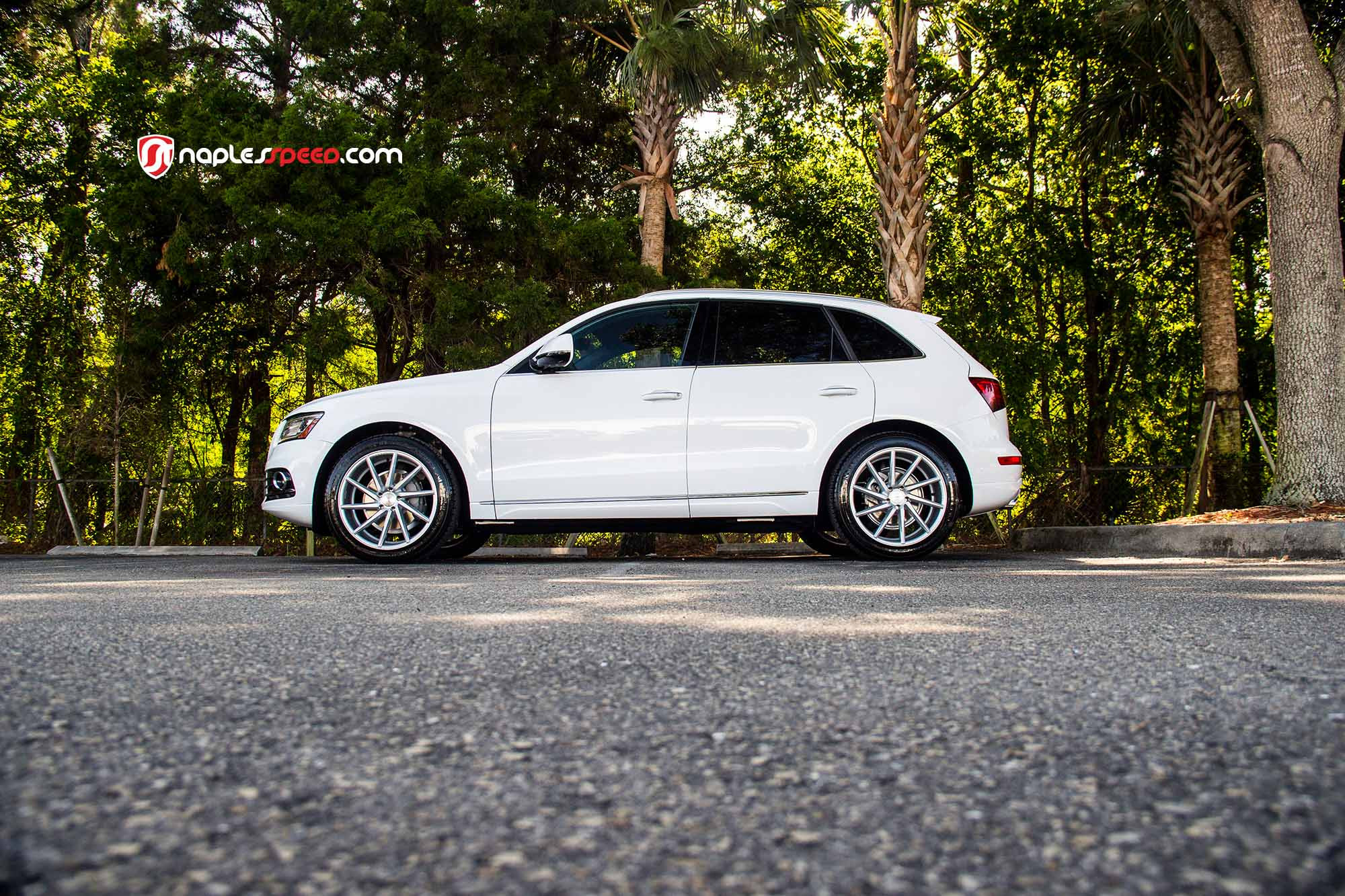 White Audi Q5 with Aftermarket Roofline Spoiler - Photo by Vossen