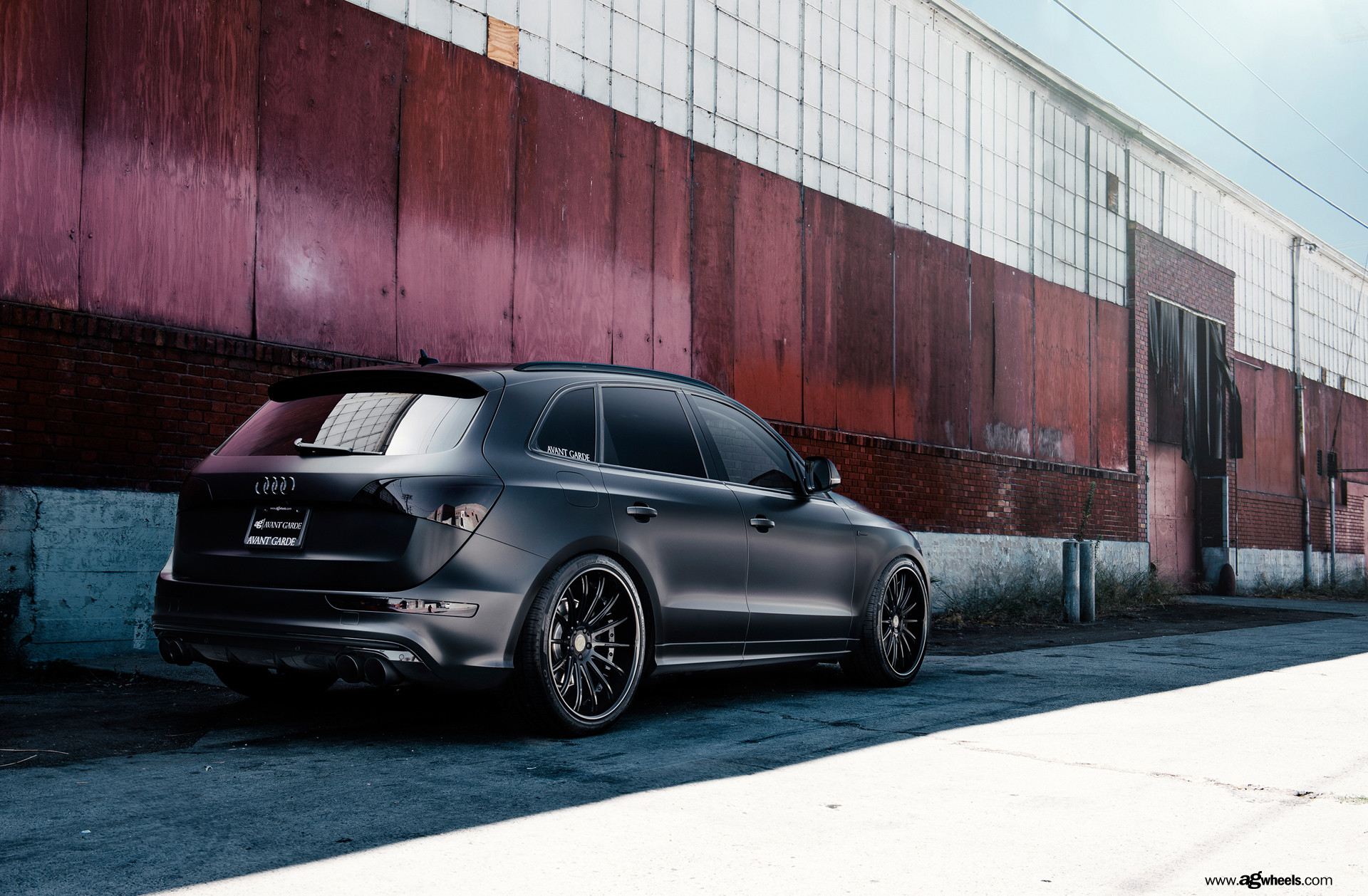Matte Black Audi Q5 - Photo by Avant Garde