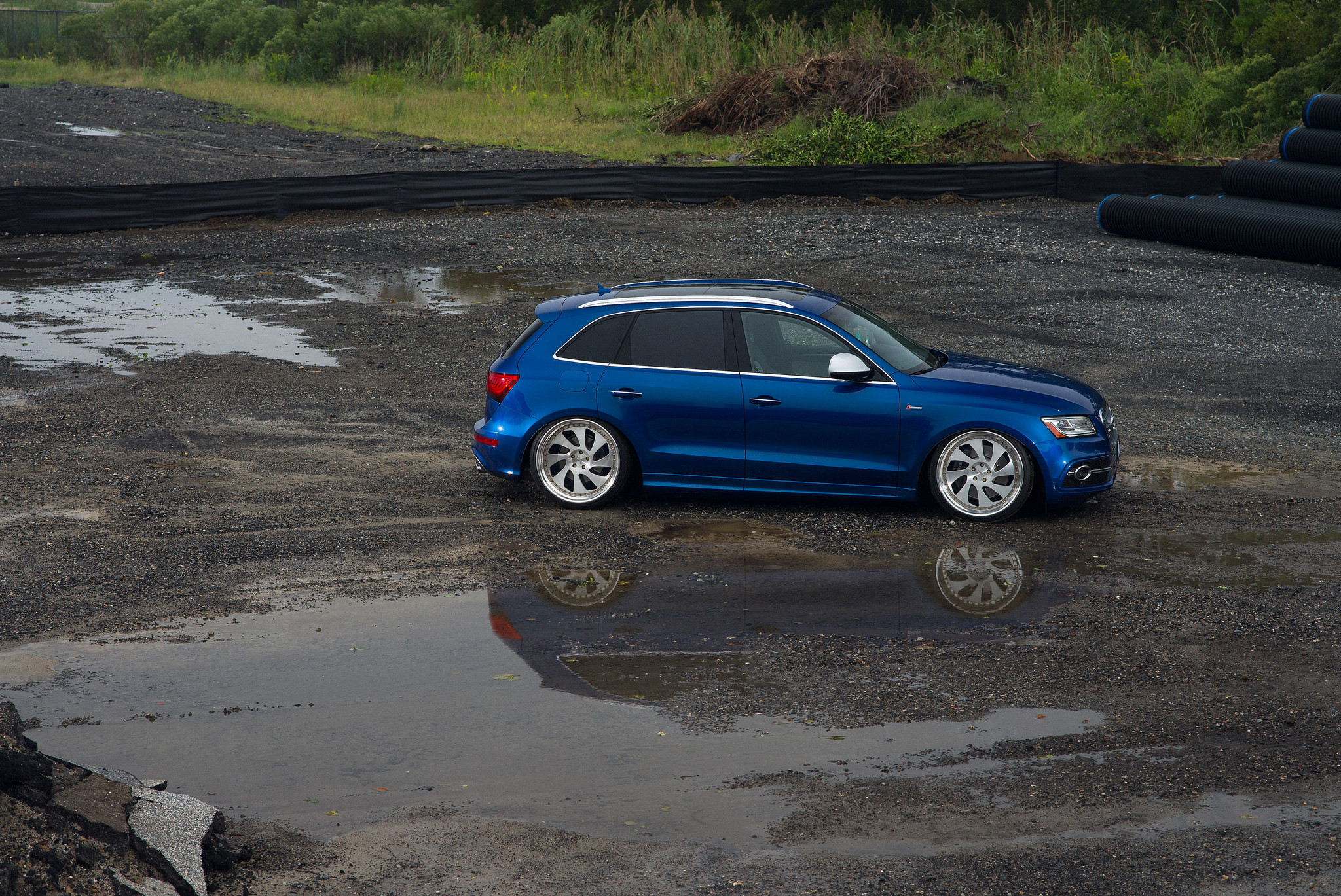 Blue Audi SQ5 on Air Suspension - Photo by Rotiform
