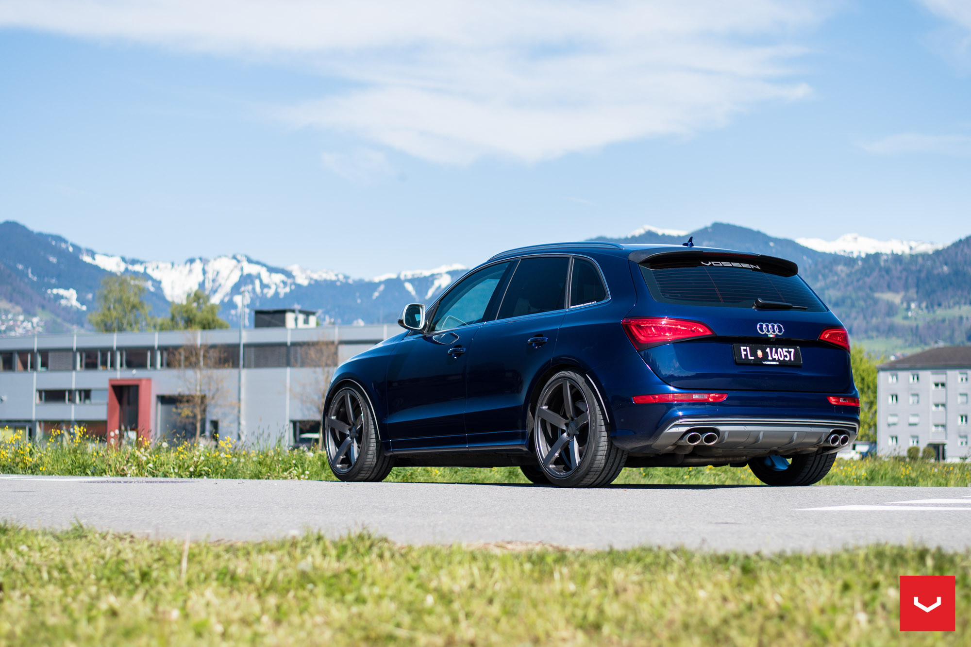 Black Audi Q5 with Aftermarket Rear Diffuser - Photo by Vossen