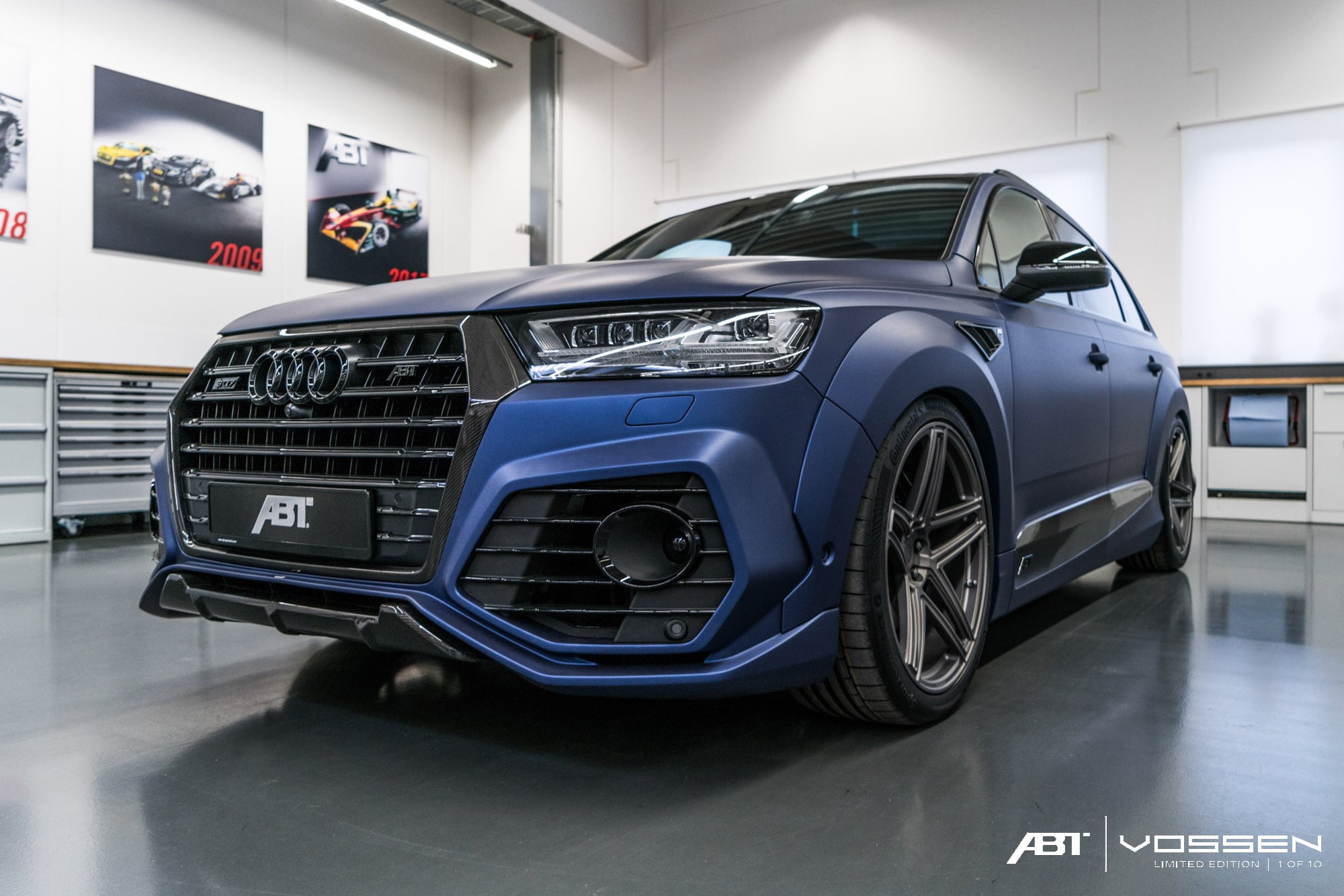Blue Audi Q7 with Carbon Fiber Front Lip - Photo by Vossen
