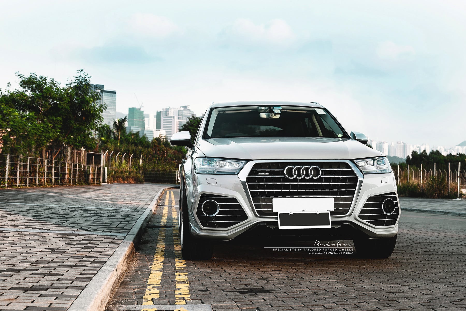 Aftermarket LED Headlights on White Audi Q7 - Photo by Brixton Forged Wheels