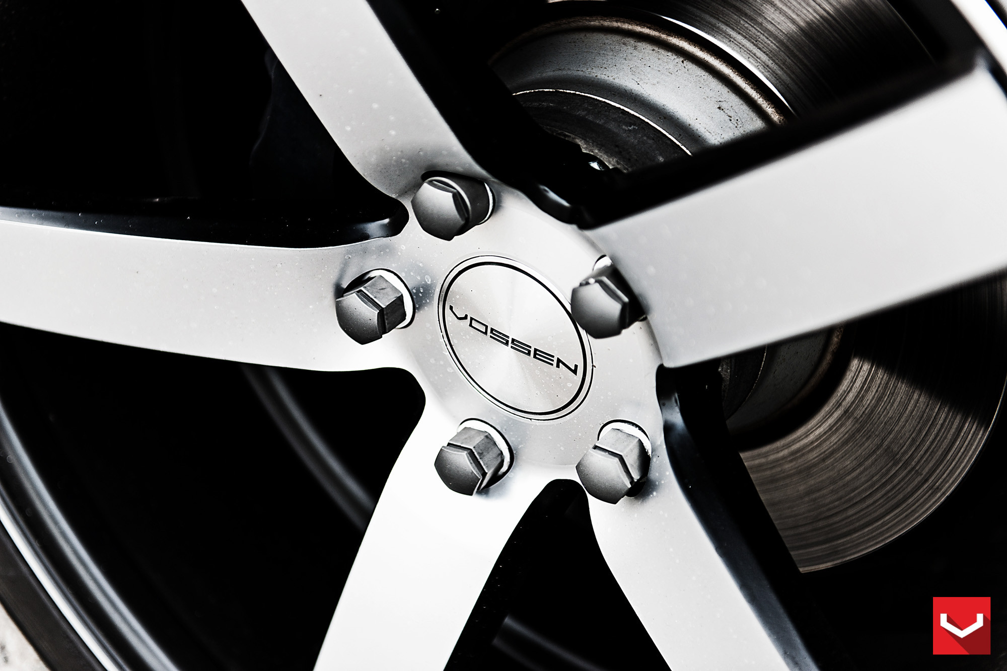 Vossen Chrome CV3R Series Rims on Audi Q7 - Photo by Vossen