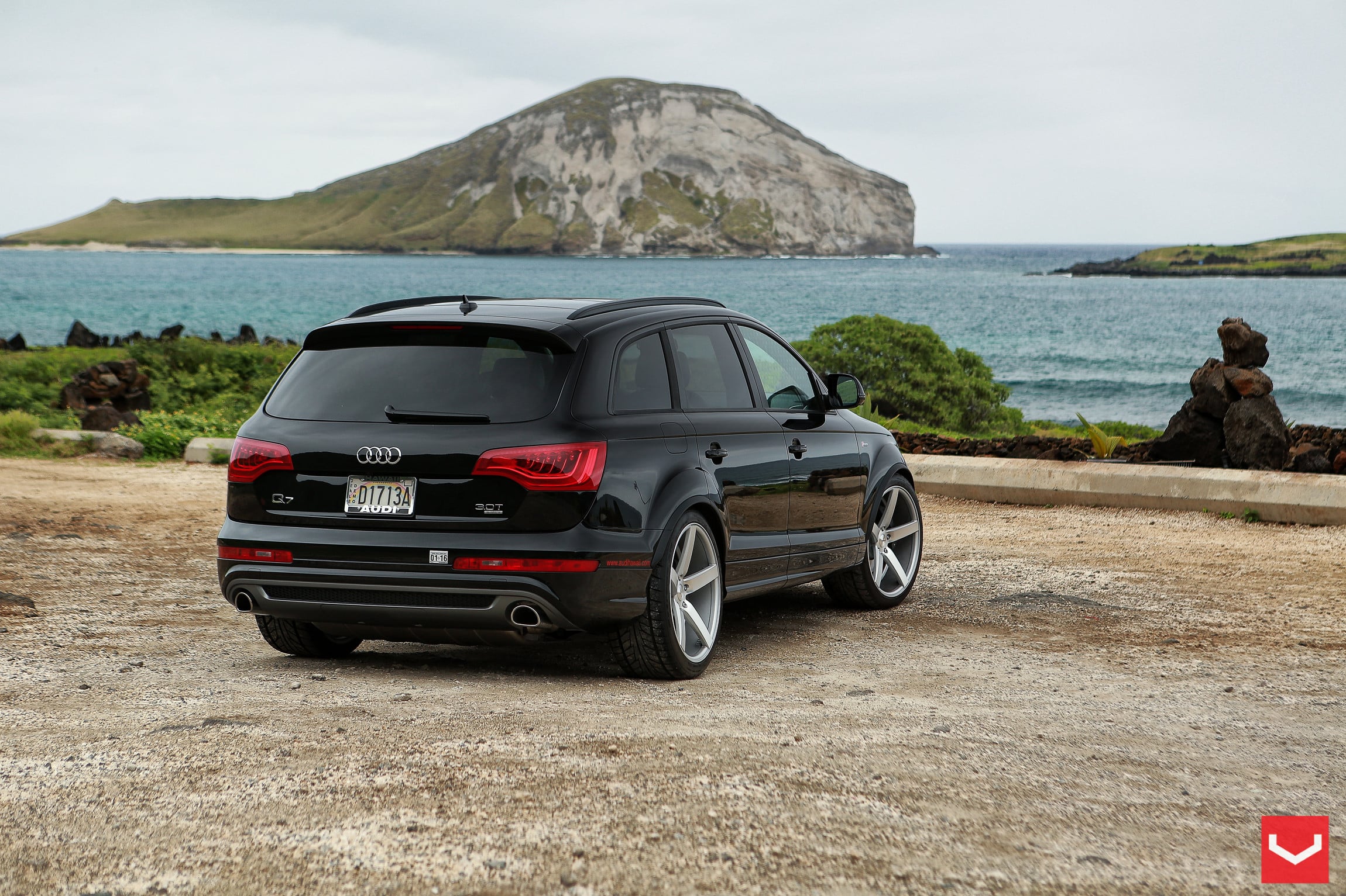 Custom Black Audi Q7 on Chrome Vossen Wheels - Photo by Vossen