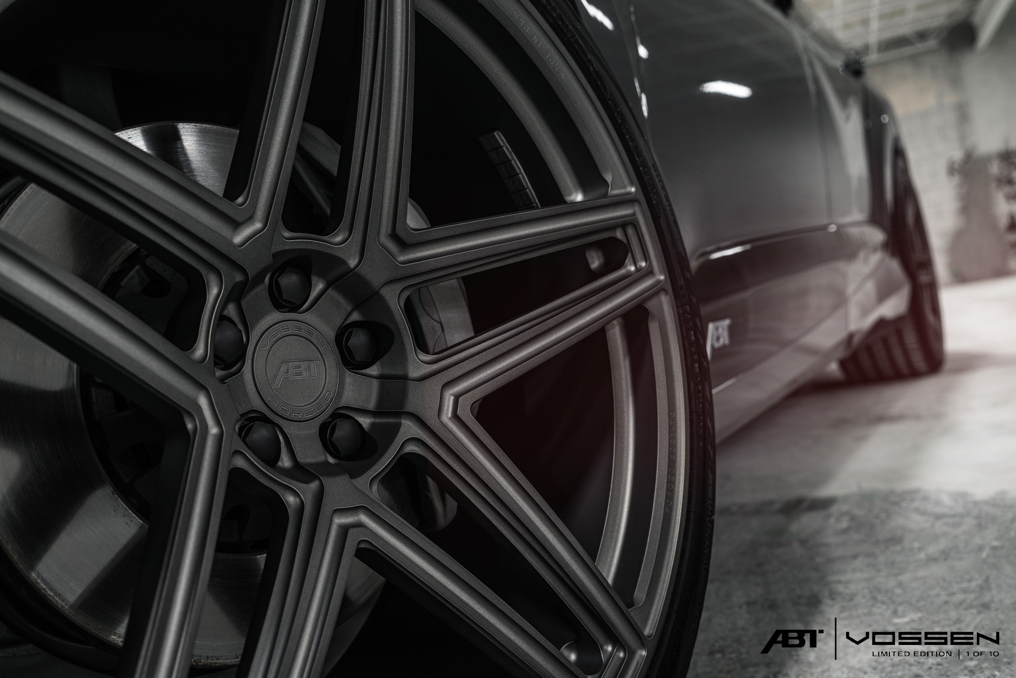 Black Audi Q7 with Custom Vossen Wheels - Photo by Vossen