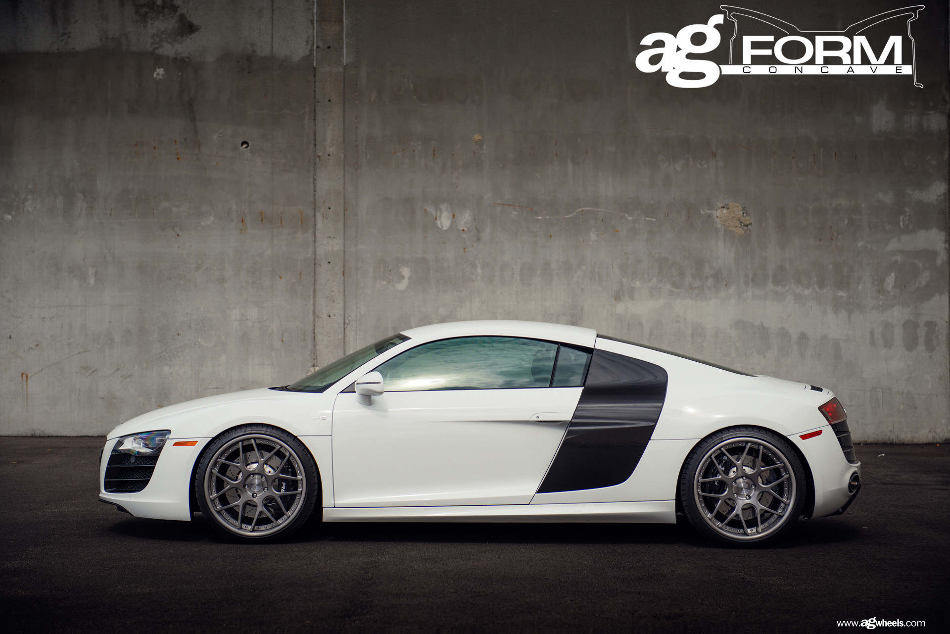 Stanced Audi R8 - Photo by Avant Garde