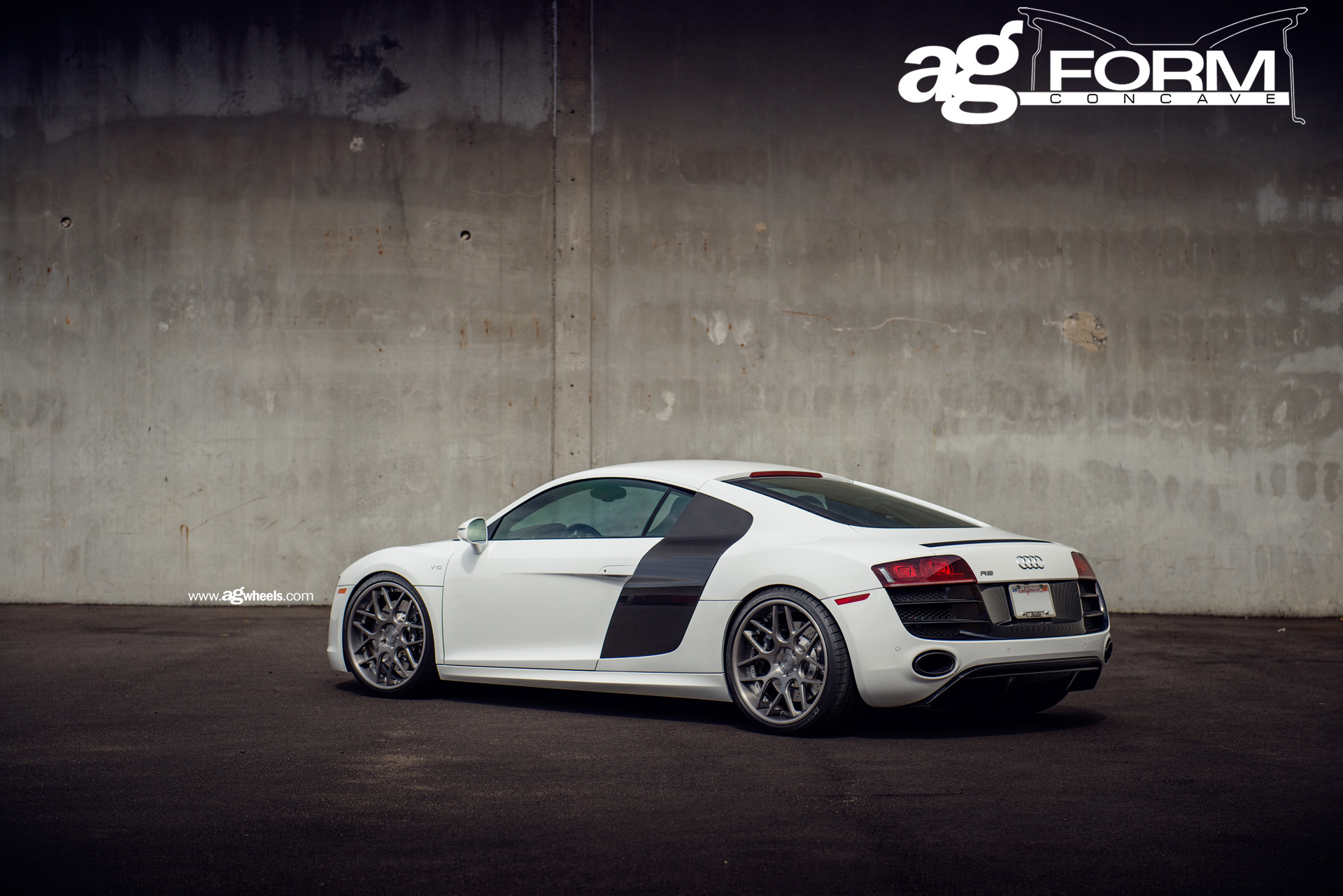 White Audi R8 With Black Panel - Photo by Avant Garde