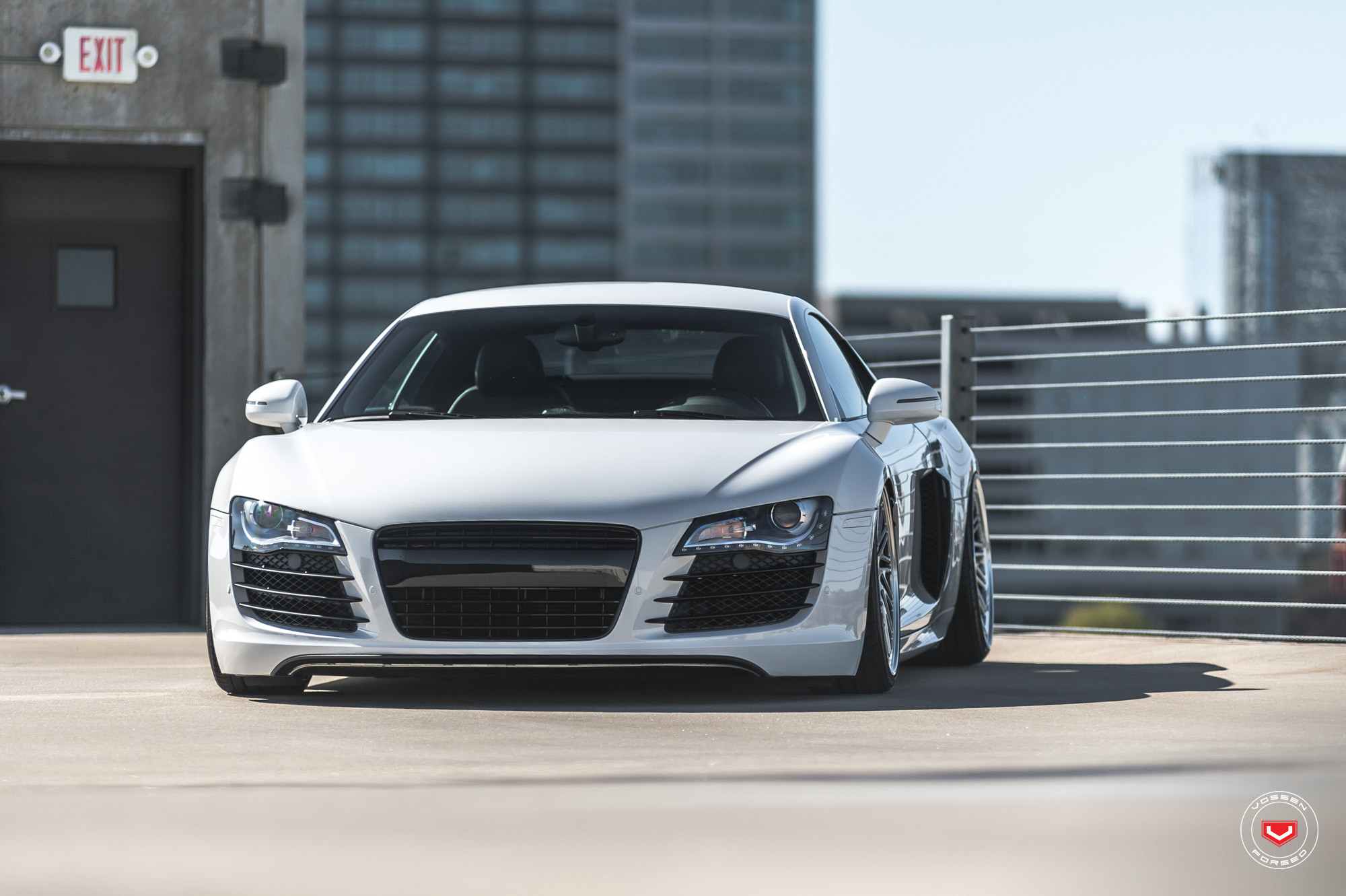 Lowered Audi R8 - Photo by Vossen