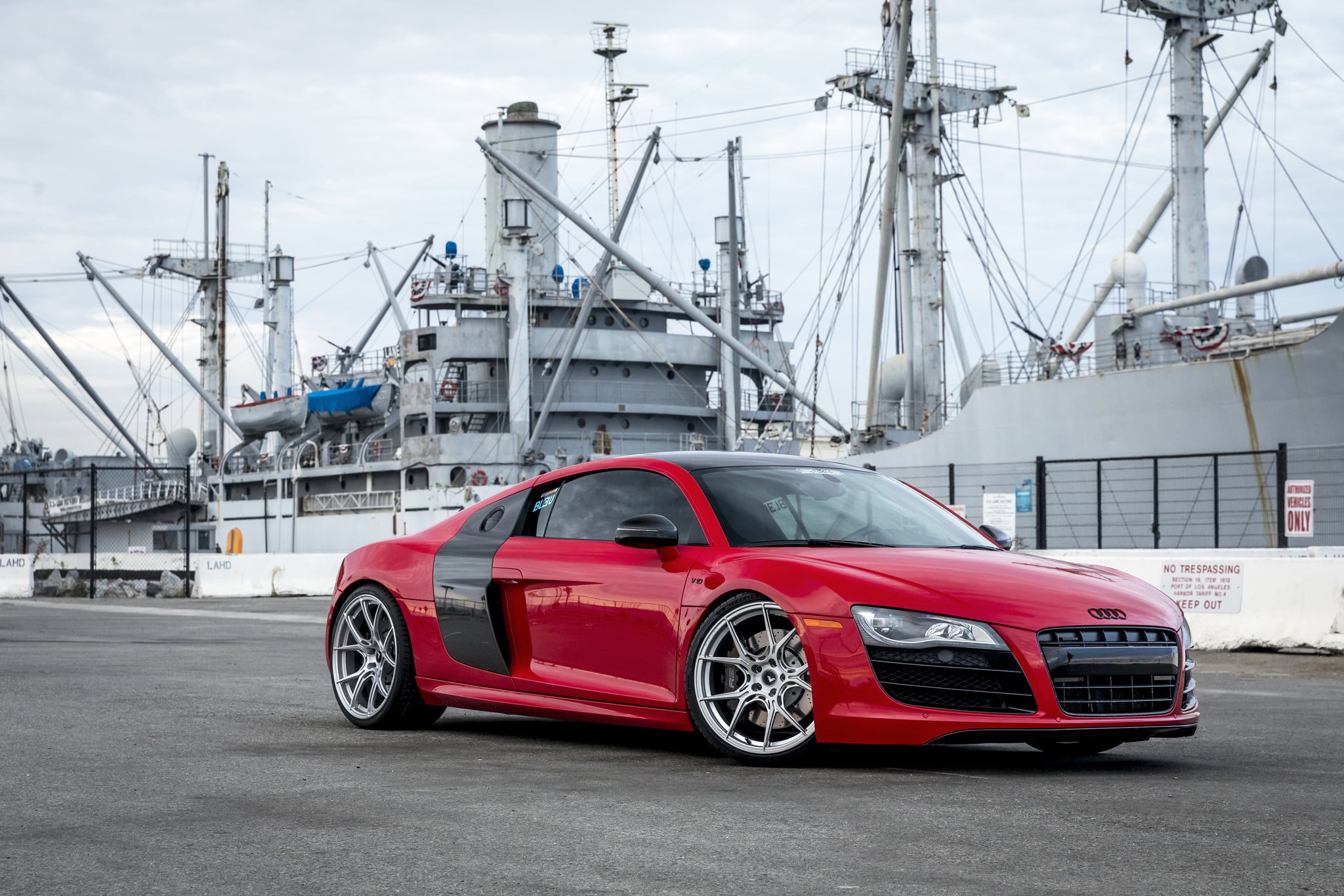 Custom Red Audi R8 V10 Side Skoops - Photo by Vorsteiner