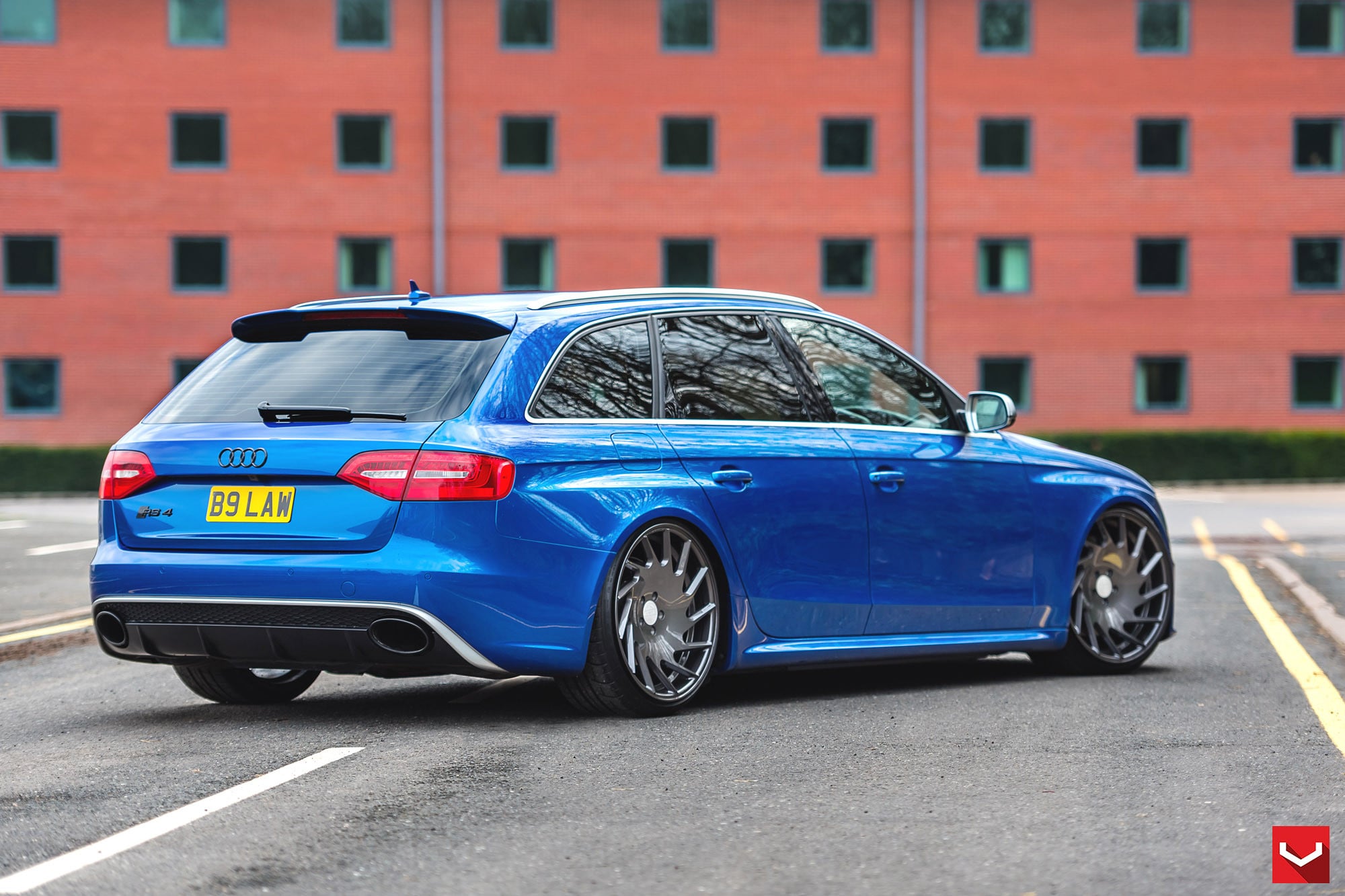 Aftermarket Rear Diffuser on Audi S4 - Photo by Vossen