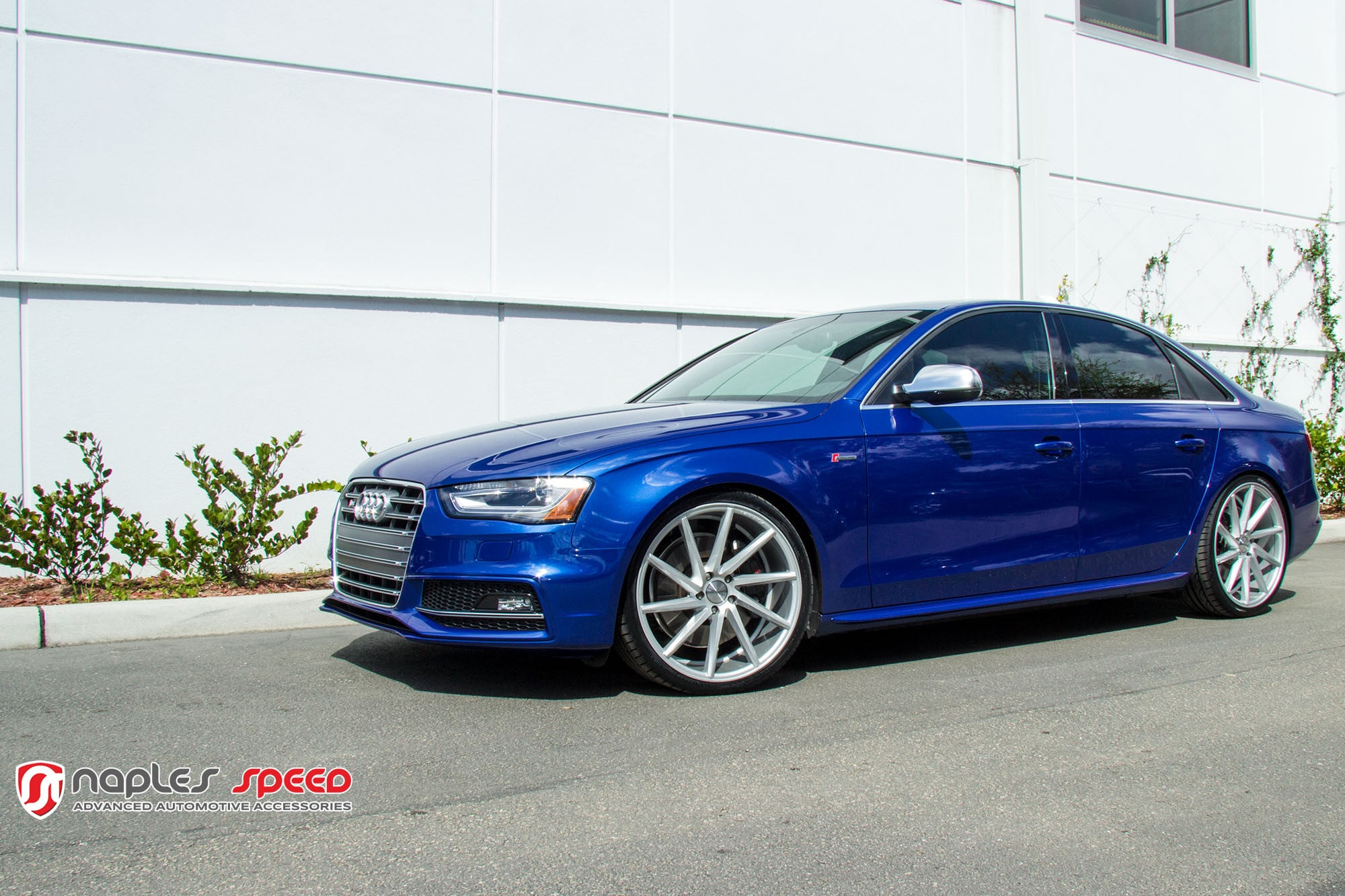 Blue Customized Audi S4 - Photo by Vossen