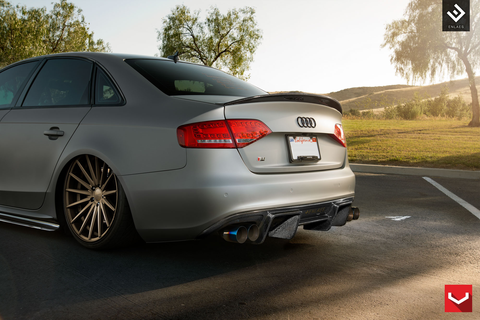 Carbon Fiber Rear Spoiler and Diffuser on Audi S4 - Photo by Vossen