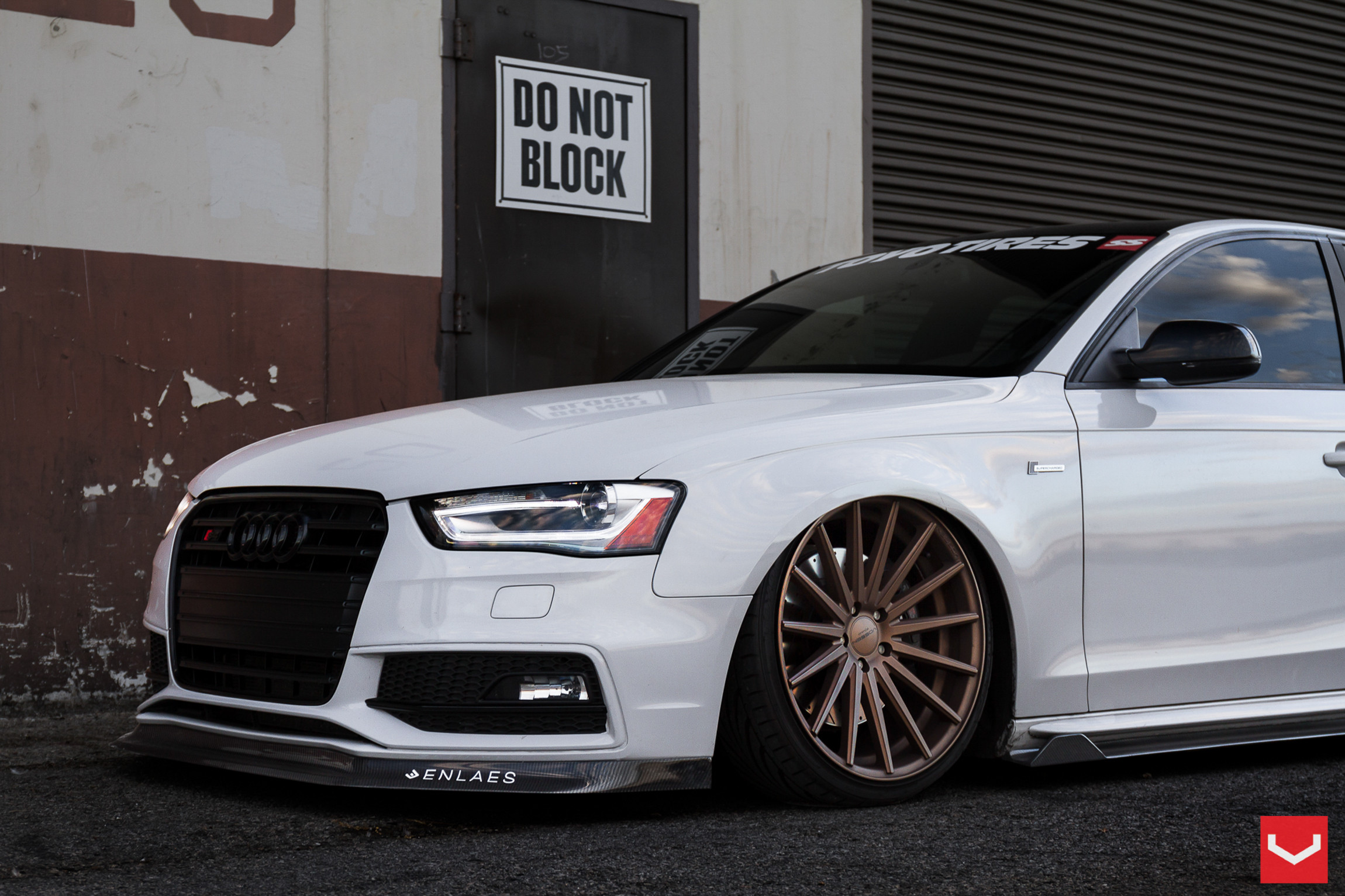 Audi RS4 with Aftermarket LED-Bar Headlights - Photo by Vossen